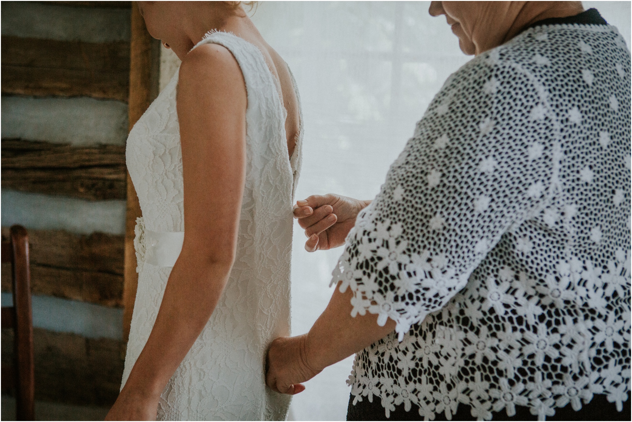 the-millstone-limestone-rustic-intimate-outdoors-backyard-wedding-wildflowers-tennessee_0022.jpg