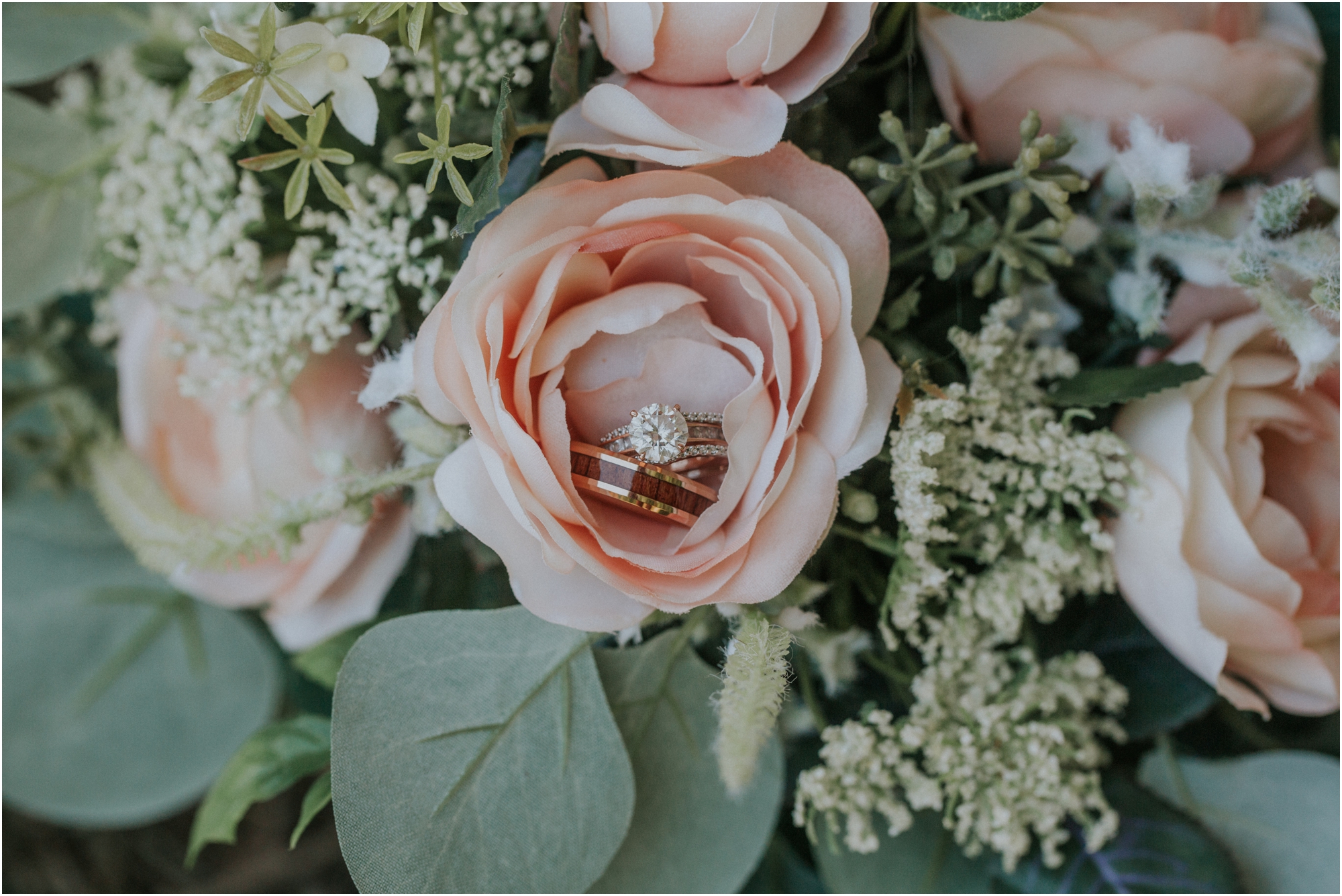 pink-rustic-apple-barn-howe-farms-elegant-summer-wedding-cleveland-tennessee-chattanooga-georgetown-tn_0024.jpg