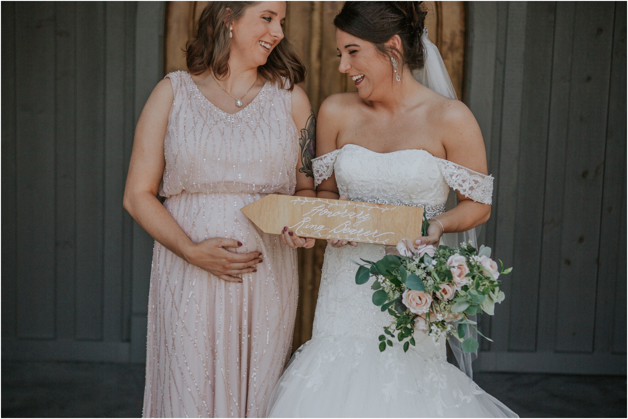 pink-rustic-apple-barn-howe-farms-elegant-summer-wedding-cleveland-tennessee-chattanooga-georgetown-tn_0050.jpg