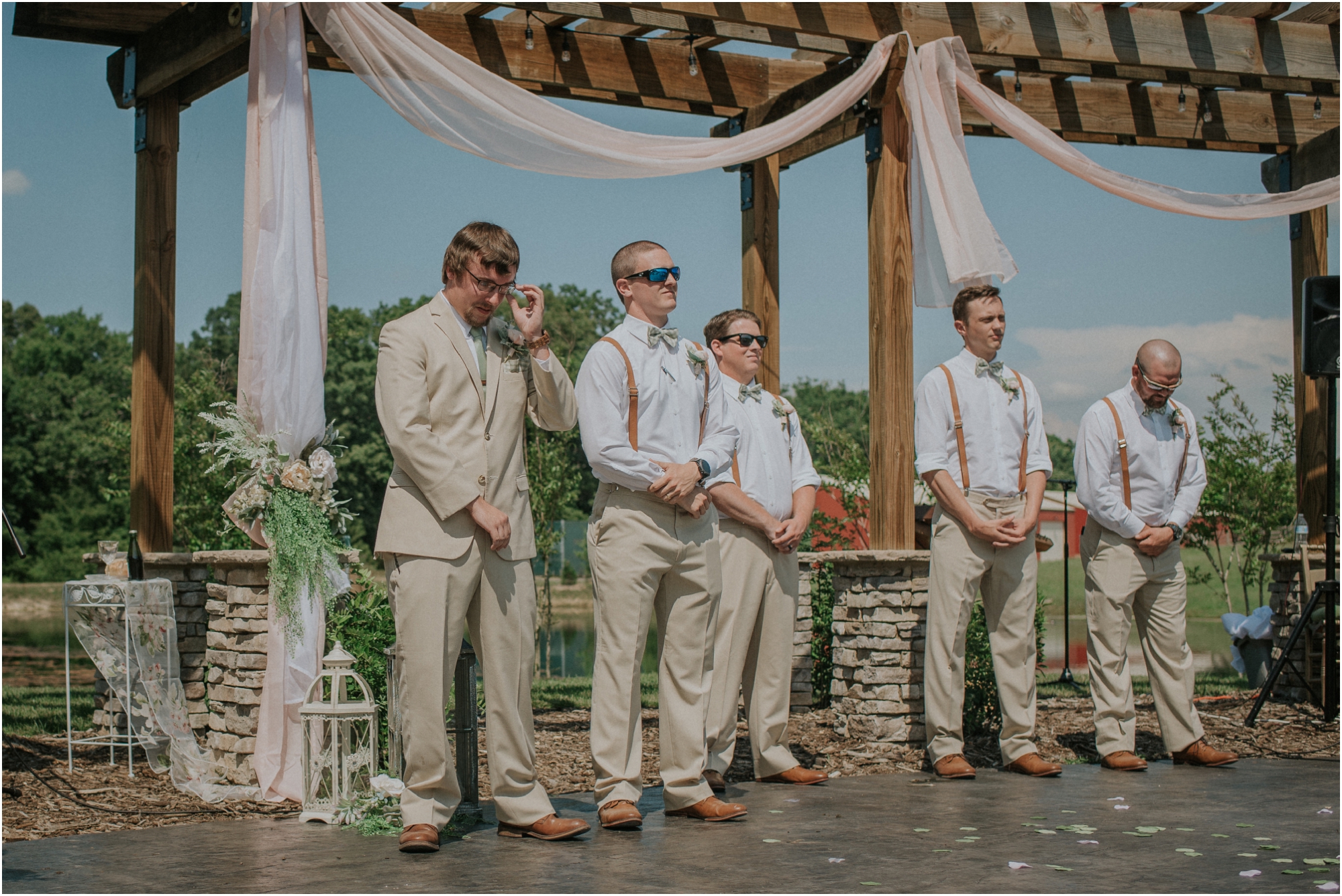 pink-rustic-apple-barn-howe-farms-elegant-summer-wedding-cleveland-tennessee-chattanooga-georgetown-tn_0104.jpg