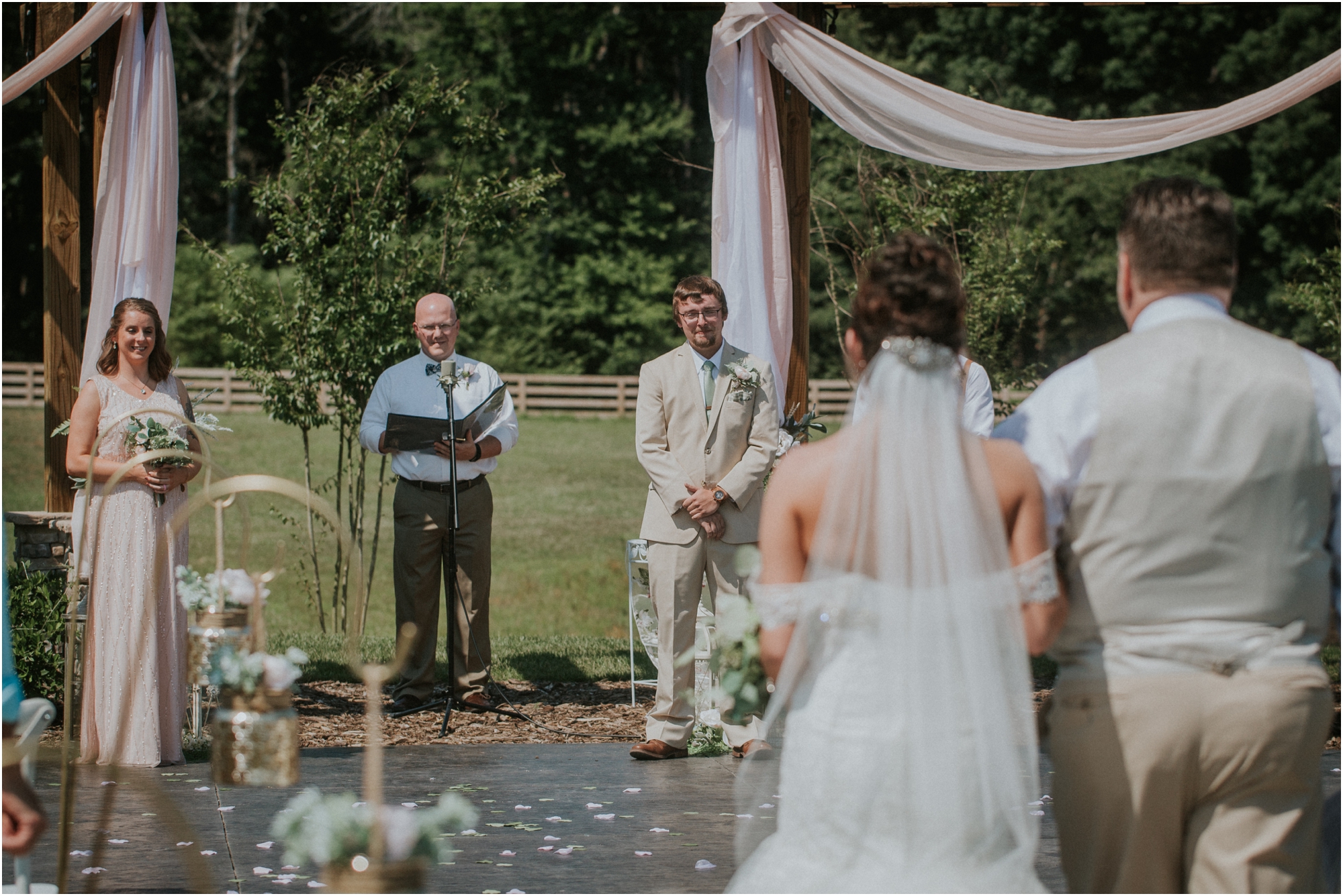 pink-rustic-apple-barn-howe-farms-elegant-summer-wedding-cleveland-tennessee-chattanooga-georgetown-tn_0107.jpg