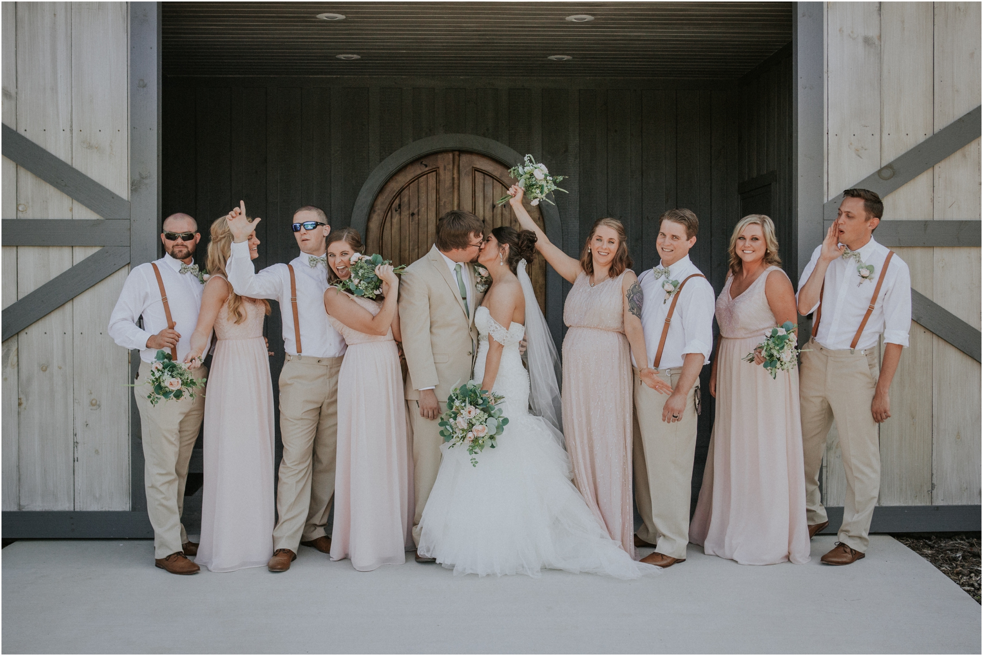 pink-rustic-apple-barn-howe-farms-elegant-summer-wedding-cleveland-tennessee-chattanooga-georgetown-tn_0132.jpg