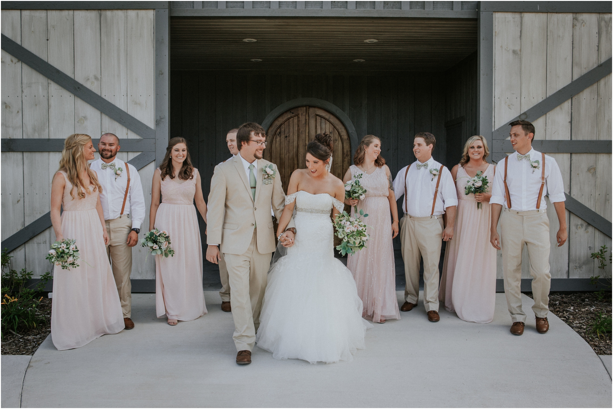 pink-rustic-apple-barn-howe-farms-elegant-summer-wedding-cleveland-tennessee-chattanooga-georgetown-tn_0136.jpg