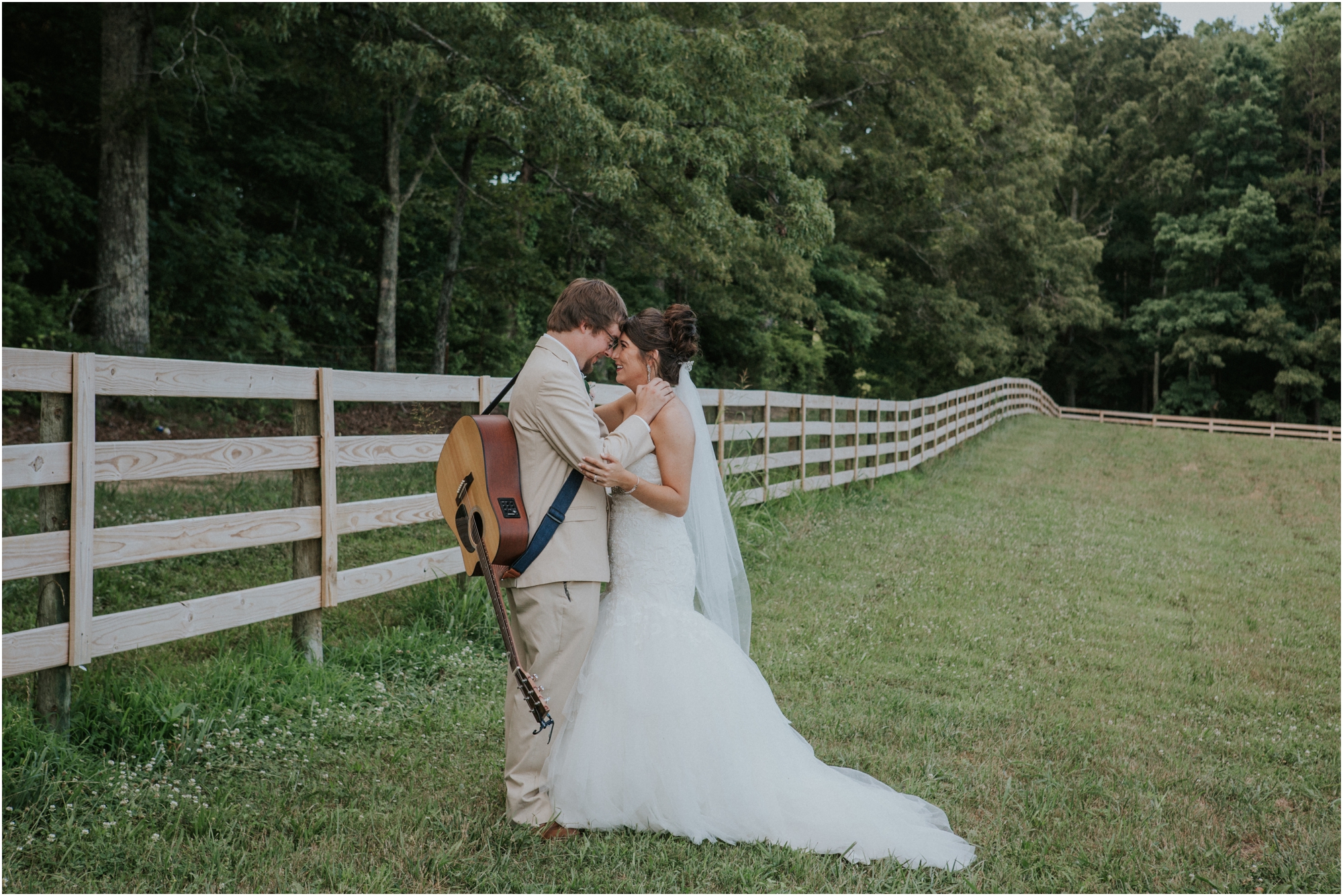 pink-rustic-apple-barn-howe-farms-elegant-summer-wedding-cleveland-tennessee-chattanooga-georgetown-tn_0147.jpg