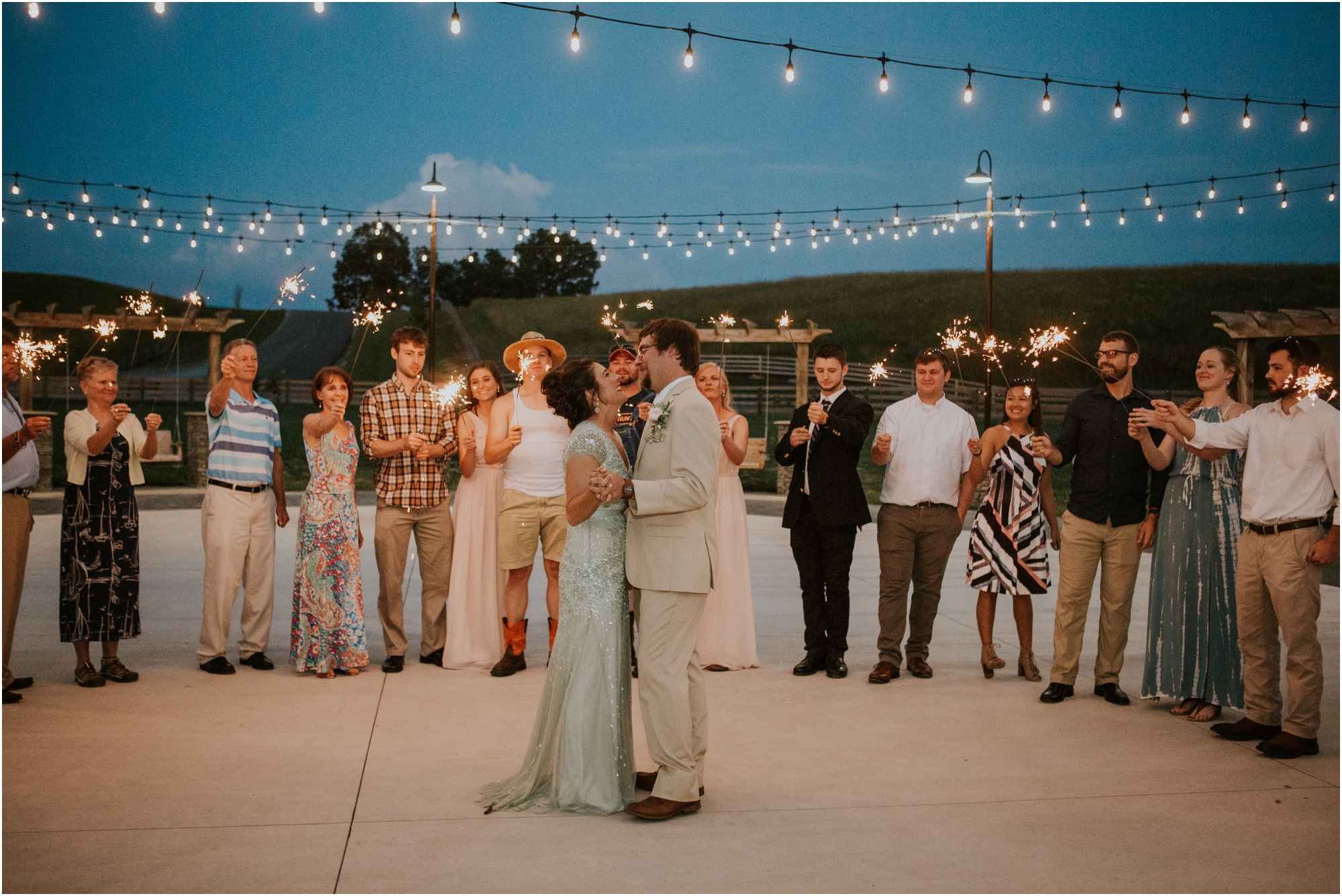 pink-rustic-apple-barn-howe-farms-elegant-summer-wedding-cleveland-tennessee-chattanooga-georgetown-tn_0177.jpg