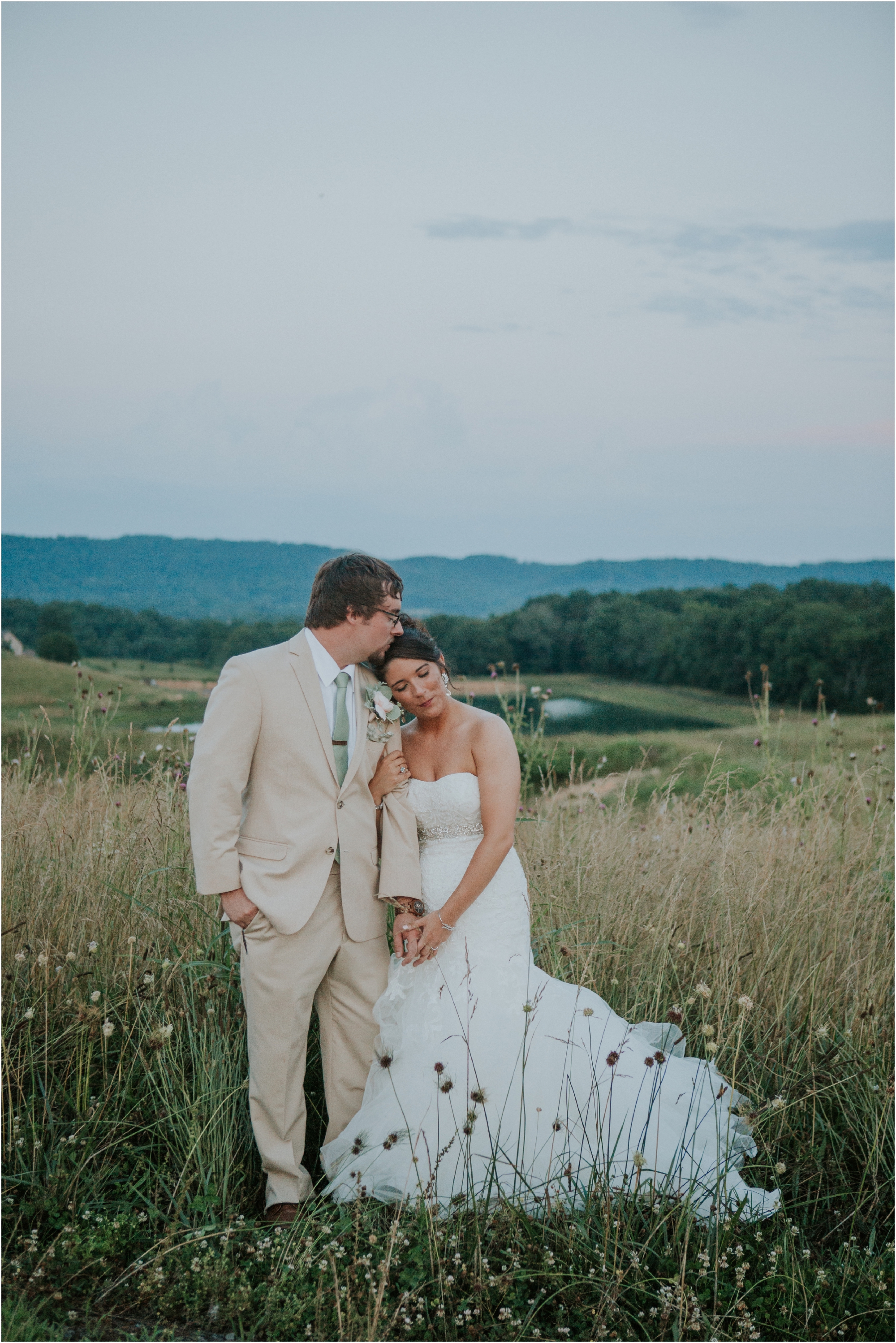 pink-rustic-apple-barn-howe-farms-elegant-summer-wedding-cleveland-tennessee-chattanooga-georgetown-tn_0192.jpg