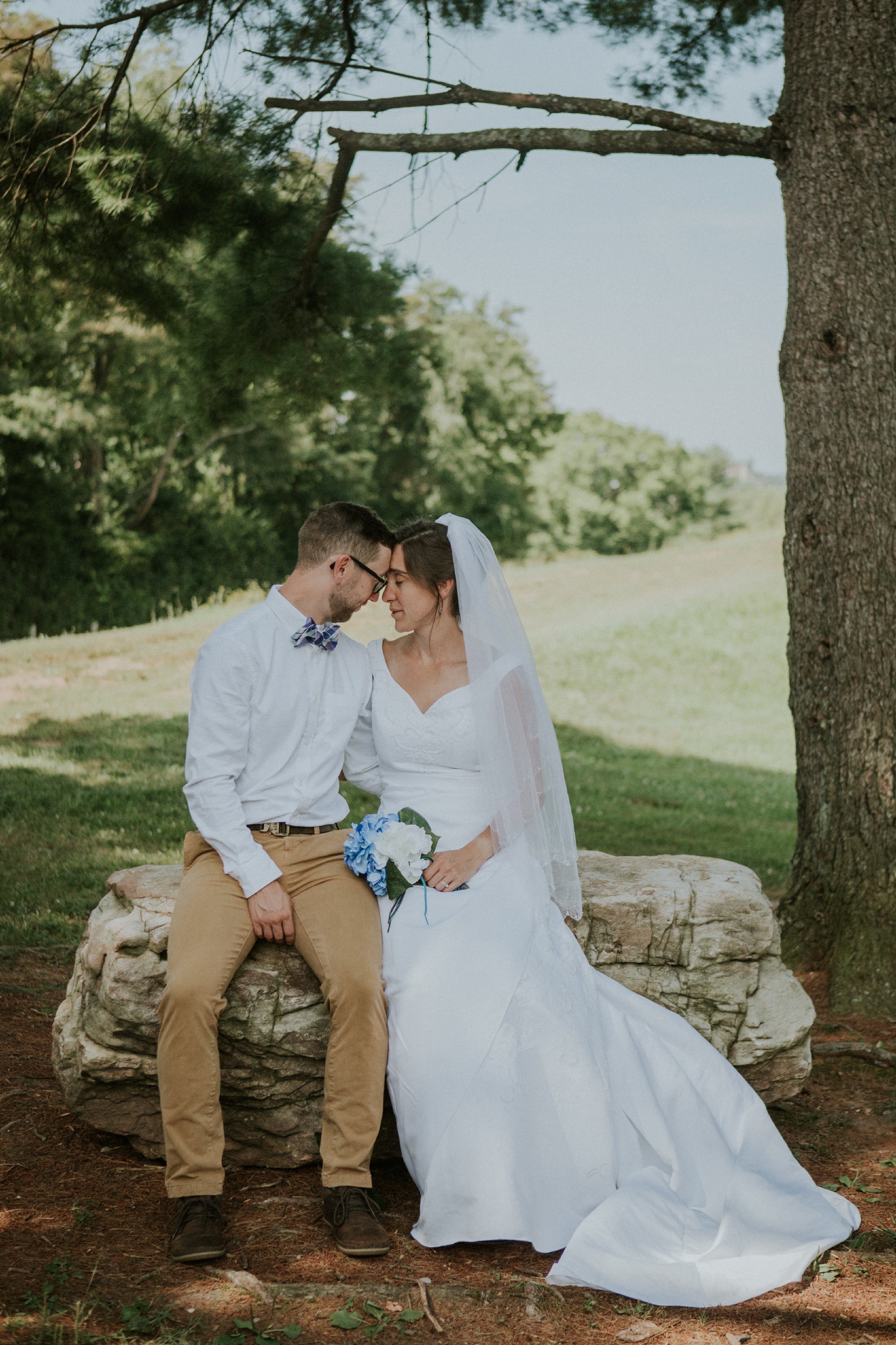 sugar-hollow-park-bristol-virginia-wedding-intimate-woodsy-black-forest-ceremony-adventurous-couple_0056.jpg