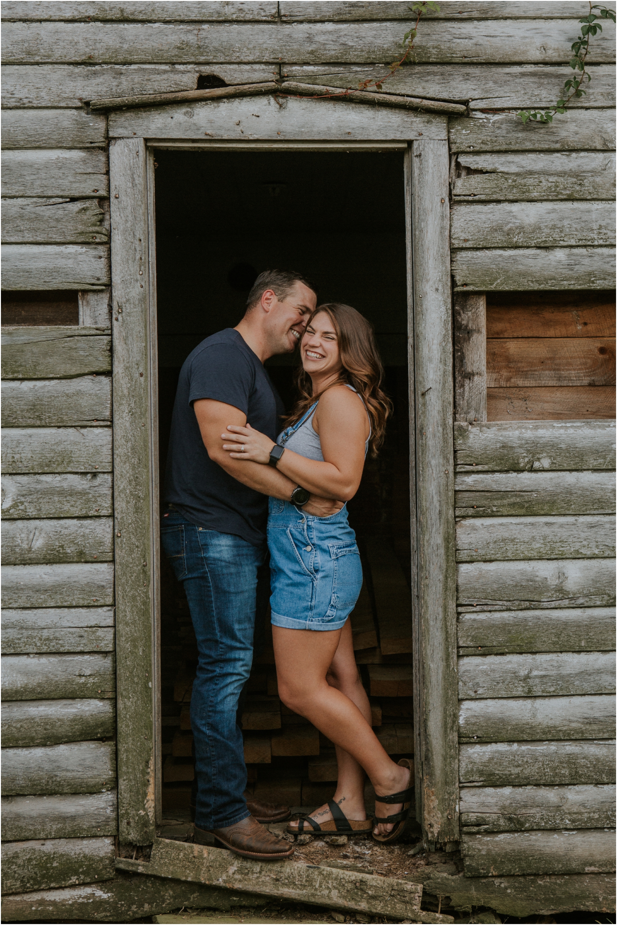 rustic-farm-virginia-countryside-sunset-engagement-session-grayson-county-independence-katy-sergent-northeast-tennessee_0015.jpg