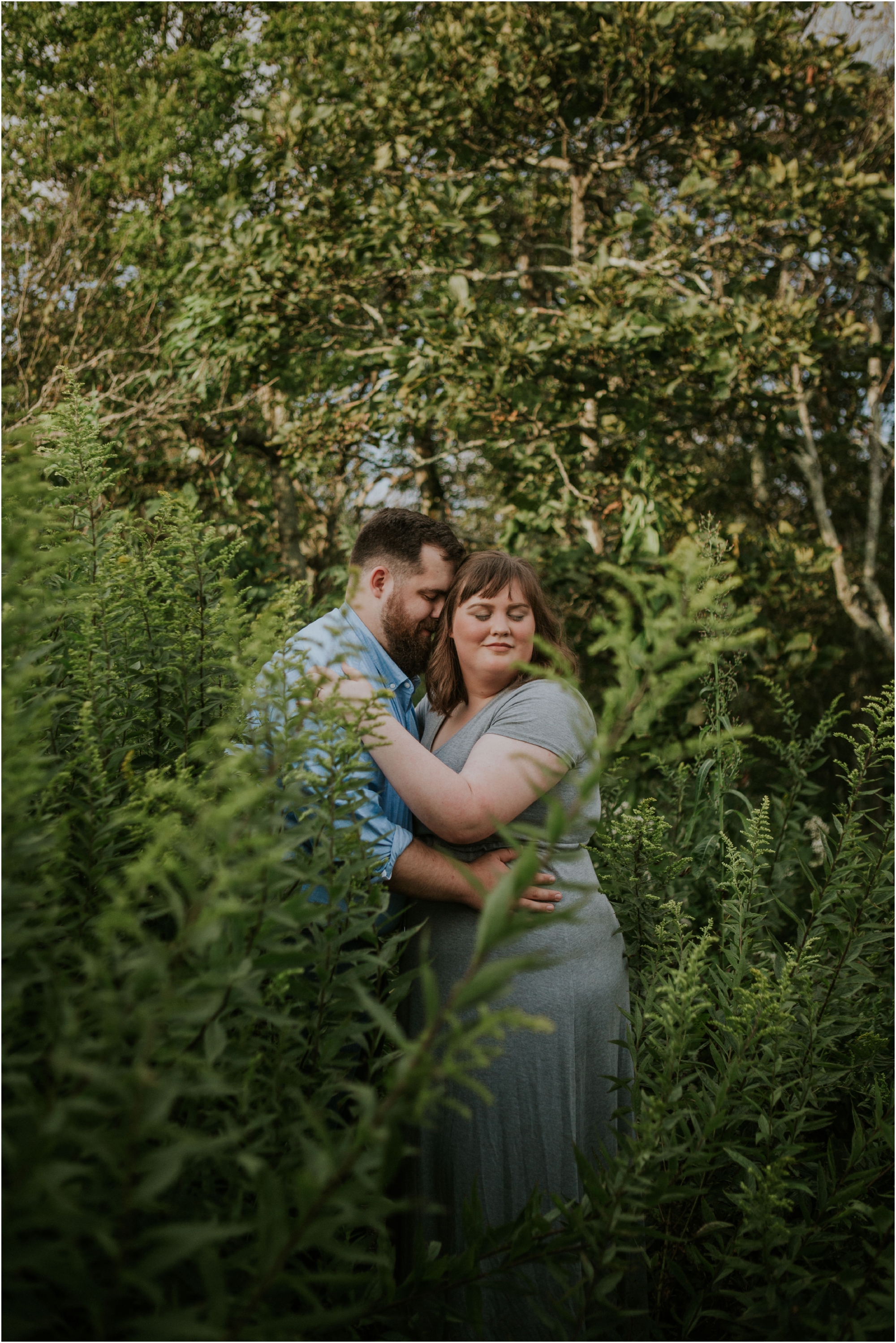 beauty-spot-unaka-mountains-erwin-tn-tennessee-engagement-session-sunset-adventurous-couple-mountain-bald_0022.jpg