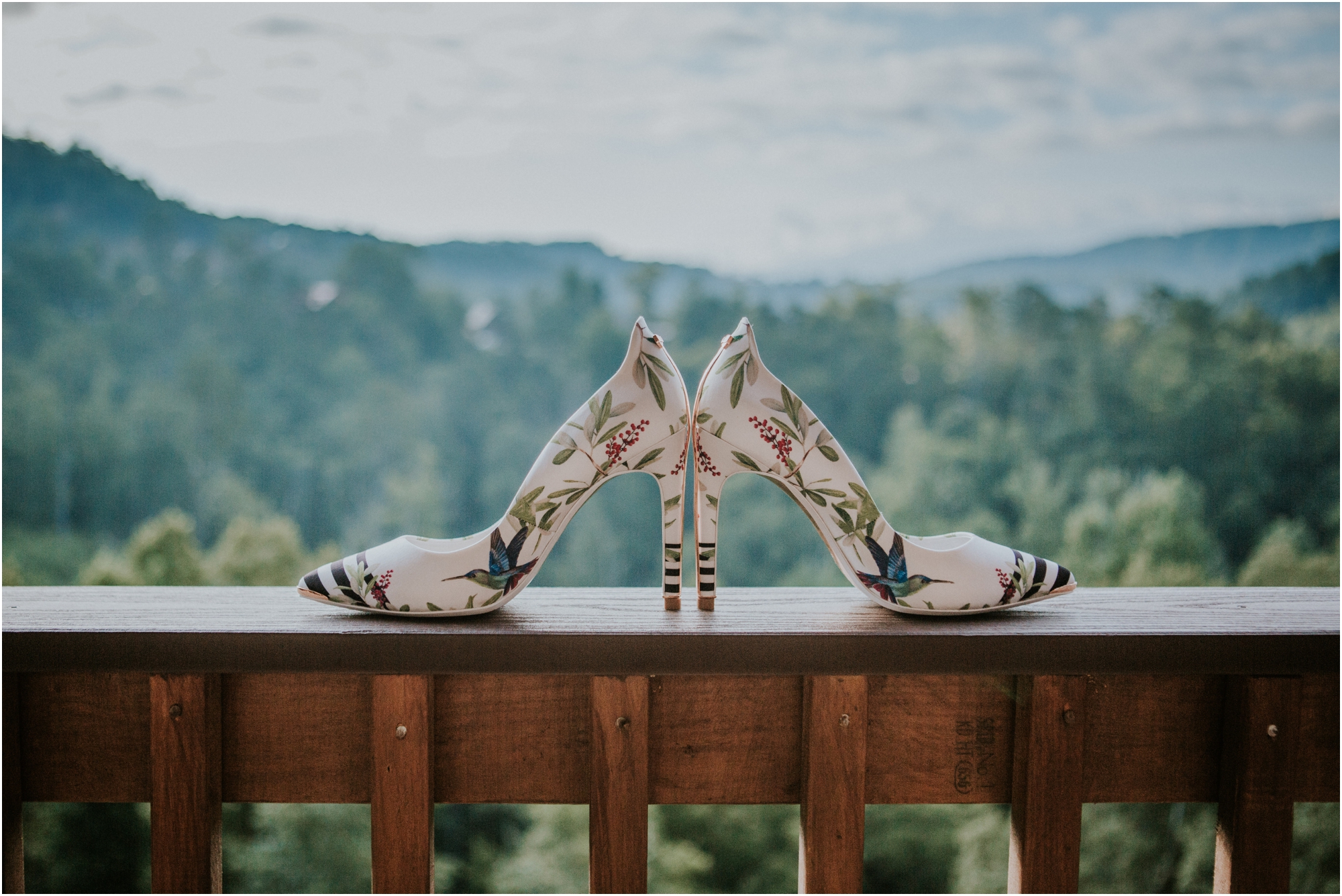 cabin-parkside-resort-the-magnolia-venue-tennessee-mountain-views-intimate-wedding_0016.jpg