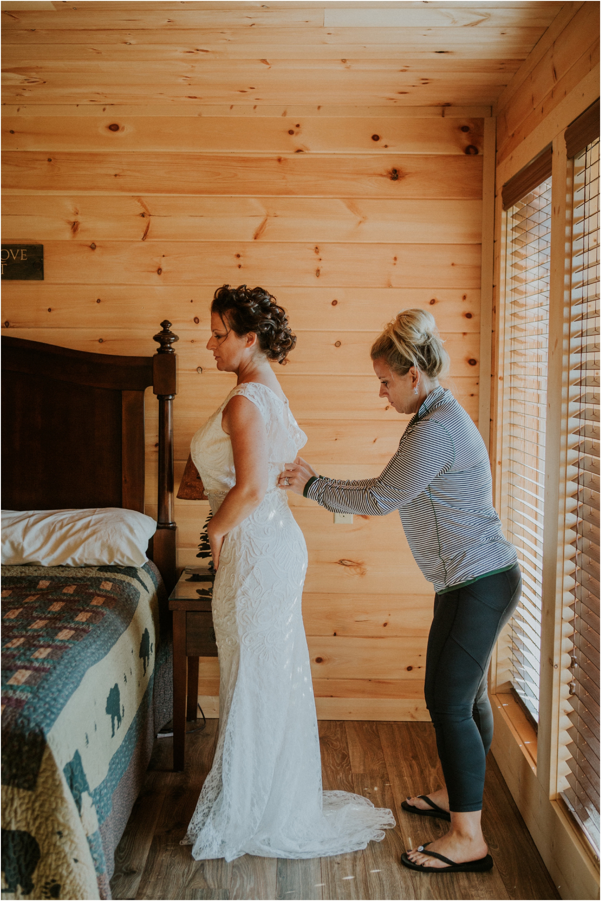 cabin-parkside-resort-the-magnolia-venue-tennessee-mountain-views-intimate-wedding_0042.jpg