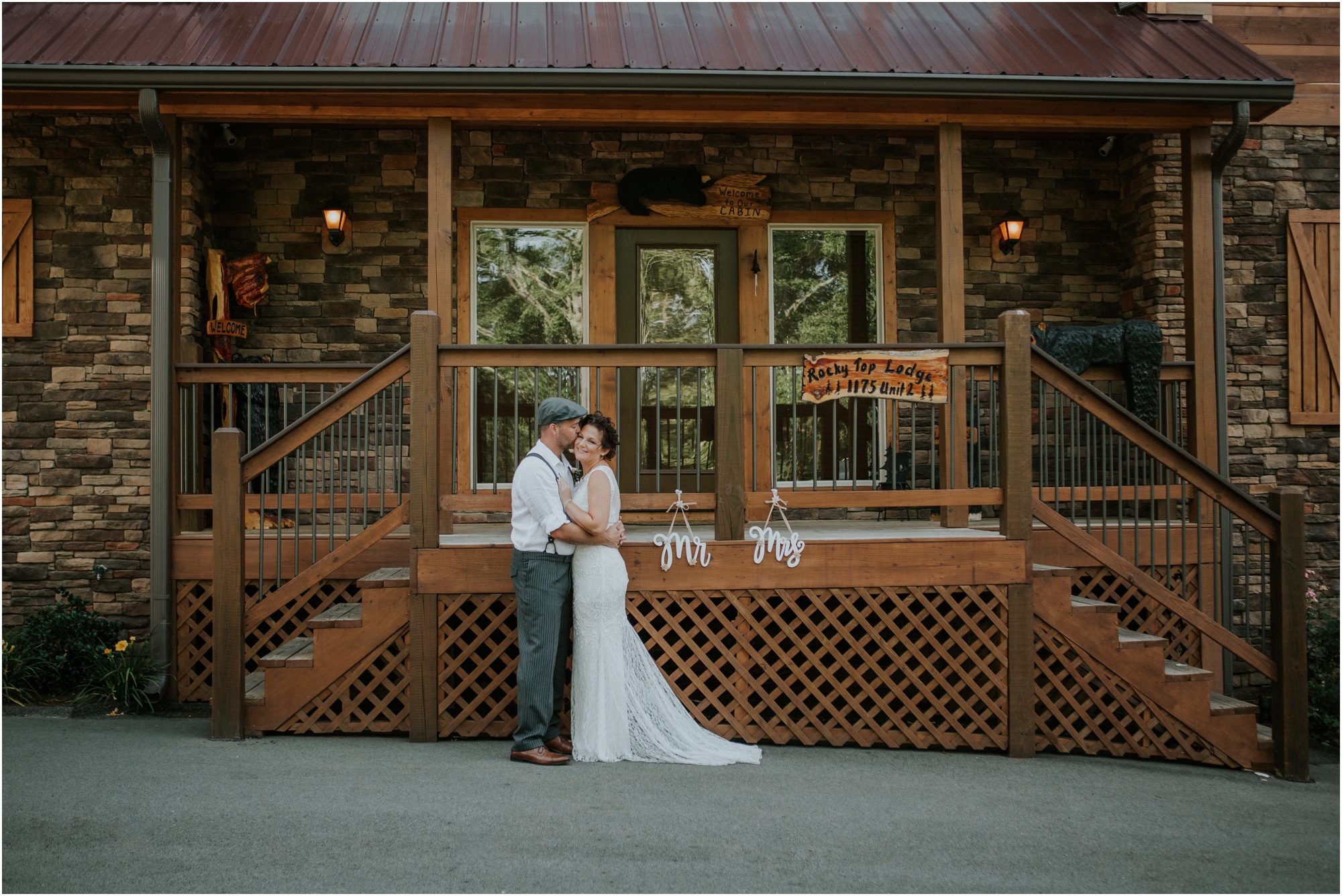 cabin-parkside-resort-the-magnolia-venue-tennessee-mountain-views-intimate-wedding_0066.jpg