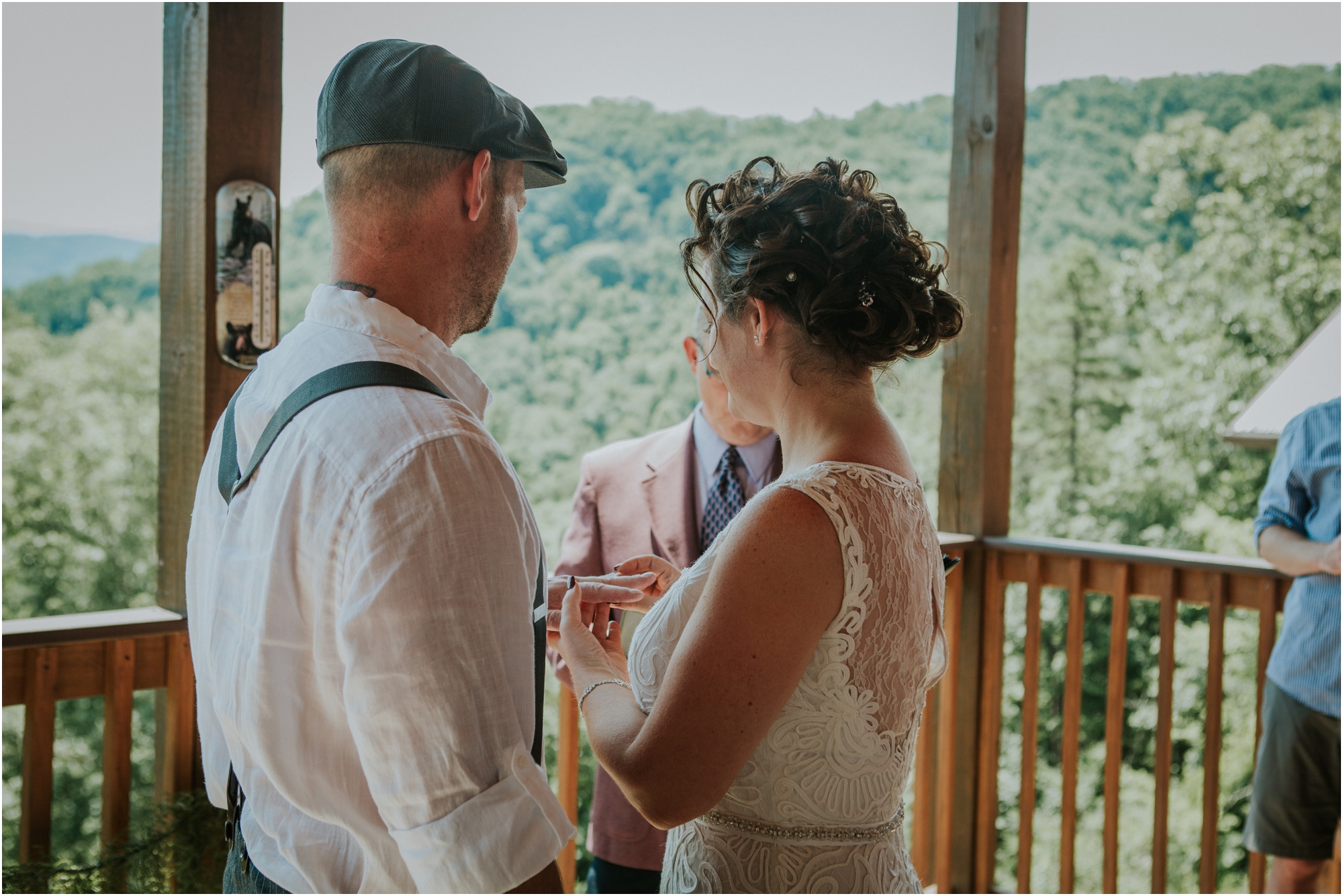 cabin-parkside-resort-the-magnolia-venue-tennessee-mountain-views-intimate-wedding_0136.jpg