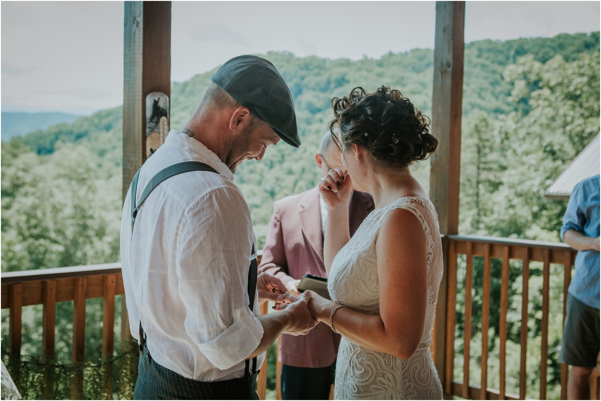 cabin-parkside-resort-the-magnolia-venue-tennessee-mountain-views-intimate-wedding_0139.jpg