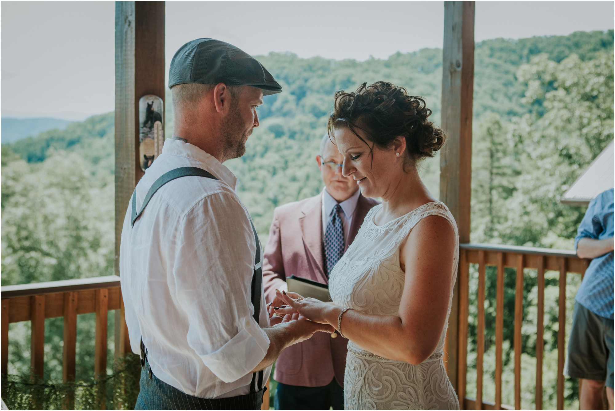 cabin-parkside-resort-the-magnolia-venue-tennessee-mountain-views-intimate-wedding_0140.jpg