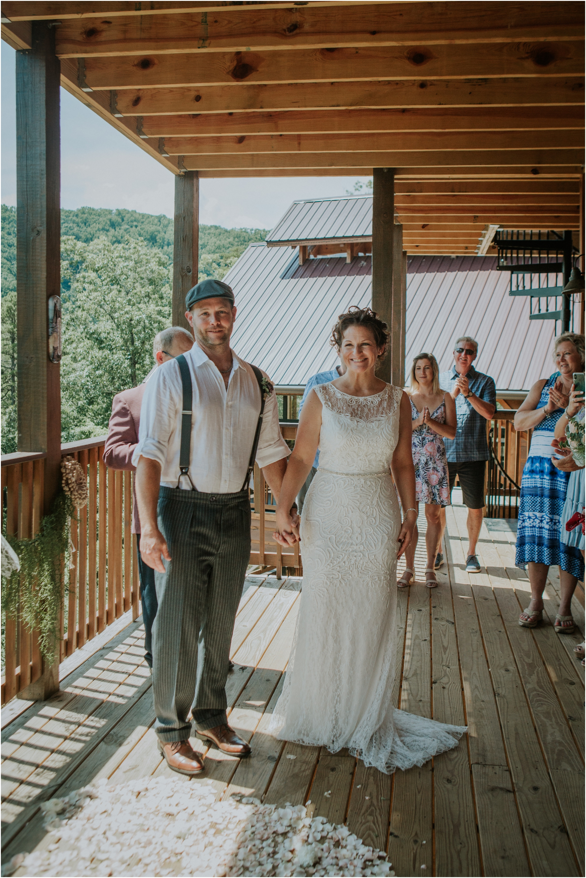 cabin-parkside-resort-the-magnolia-venue-tennessee-mountain-views-intimate-wedding_0143.jpg