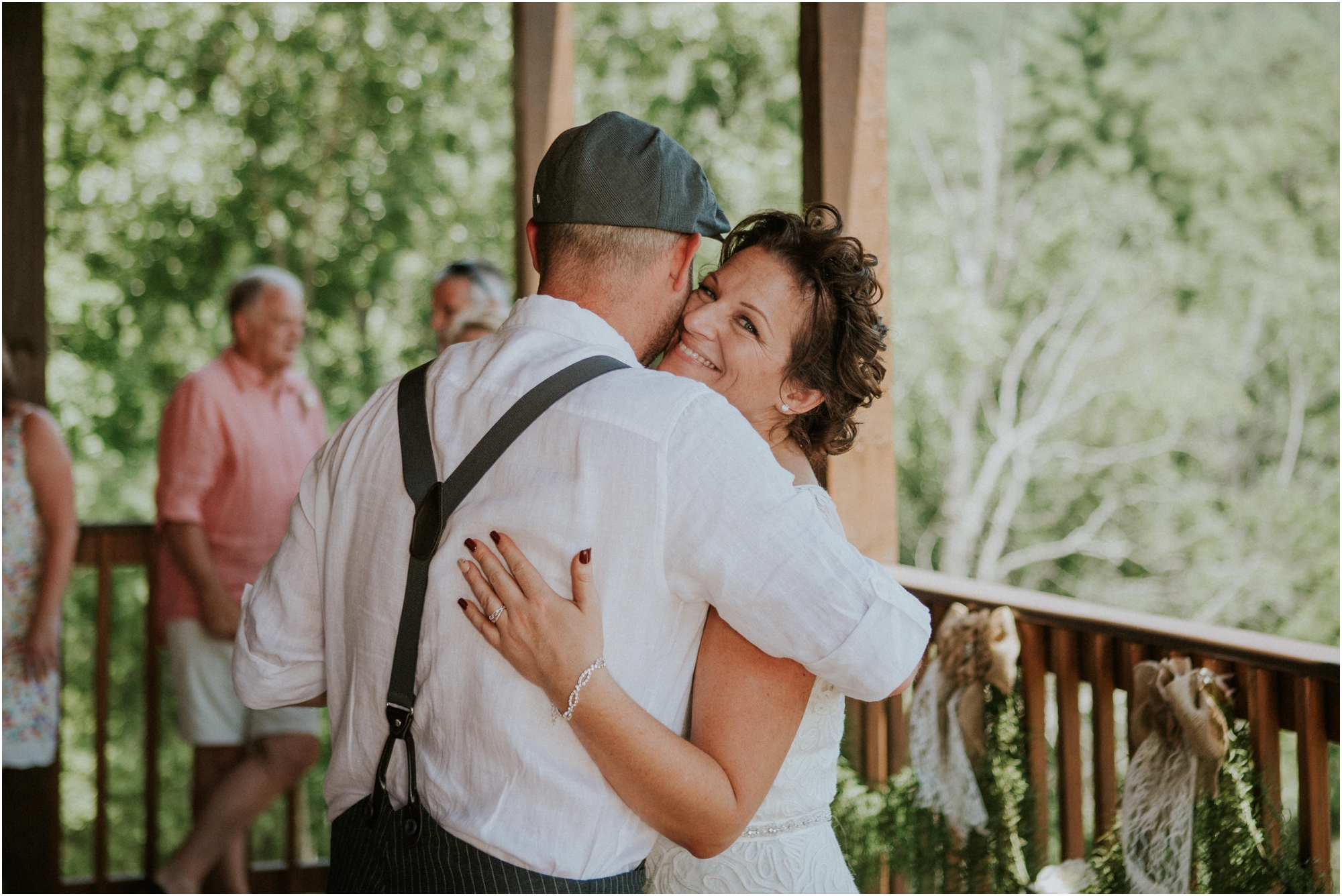 cabin-parkside-resort-the-magnolia-venue-tennessee-mountain-views-intimate-wedding_0170.jpg