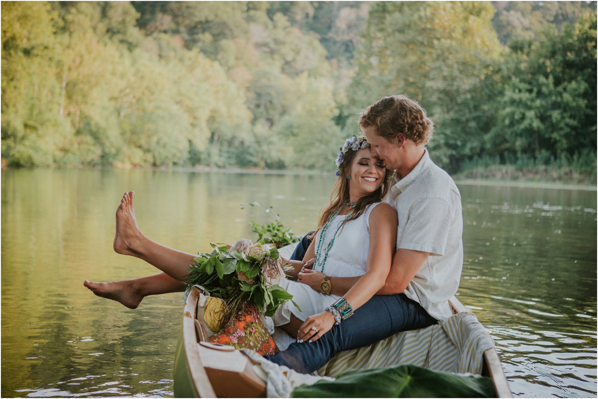 homestead-on-the-holston-hiltons-virginia-bohemian-canoe-styled-shoot-northeast-tennessee-elopement-wild-free-spirit_0022.jpg