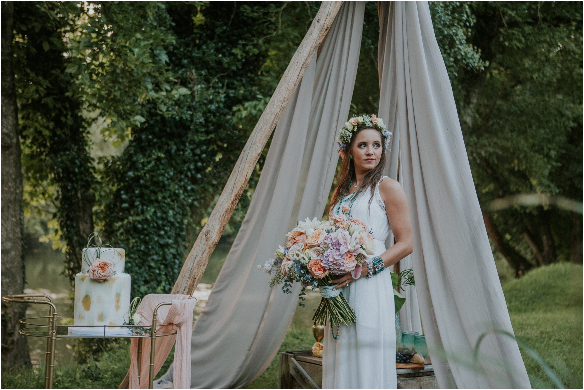 homestead-on-the-holston-hiltons-virginia-bohemian-canoe-styled-shoot-northeast-tennessee-elopement-wild-free-spirit_0050.jpg