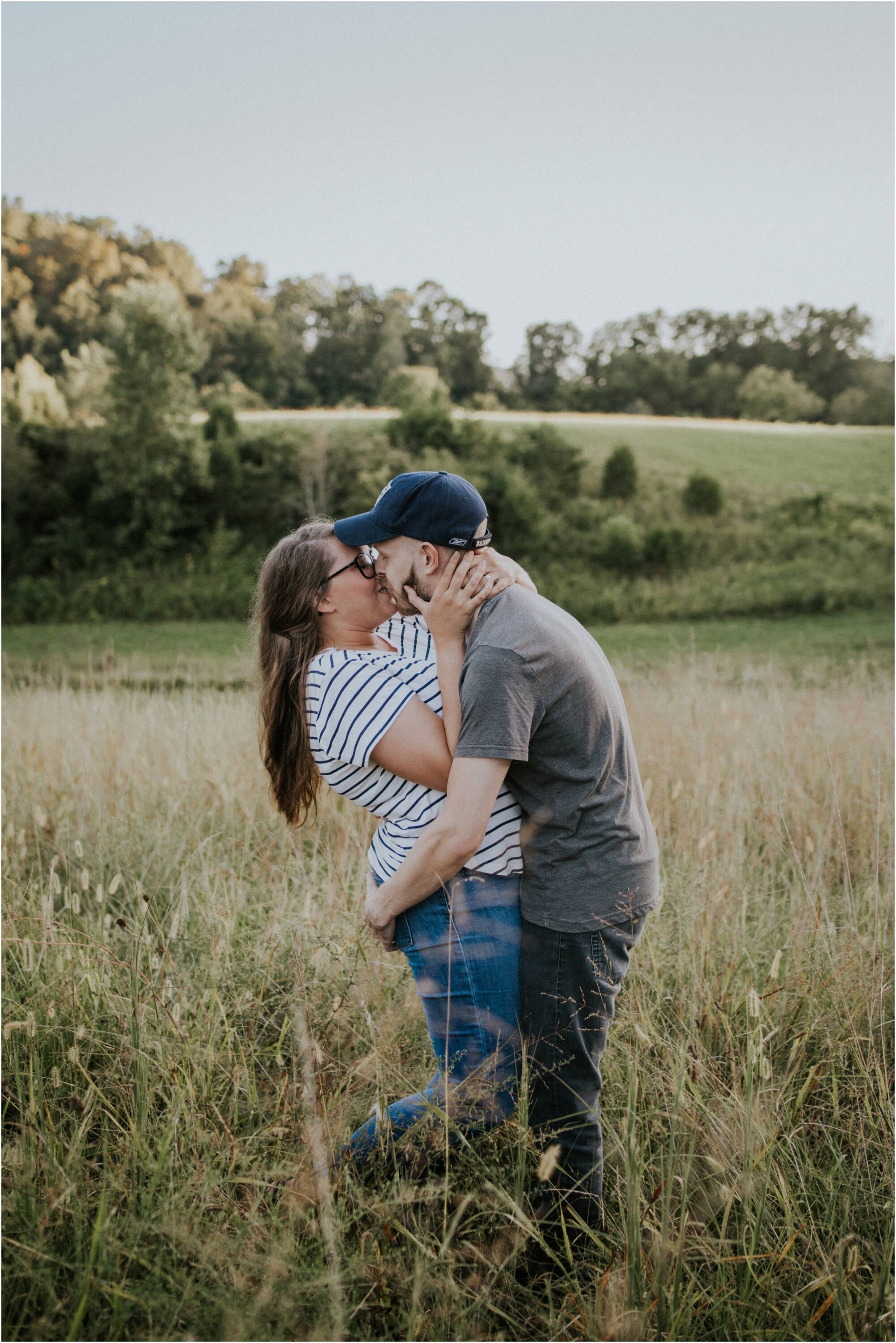 kingsport-tennessee-backyard-pond-bays-mountain-summer-engagement-session_0021.jpg