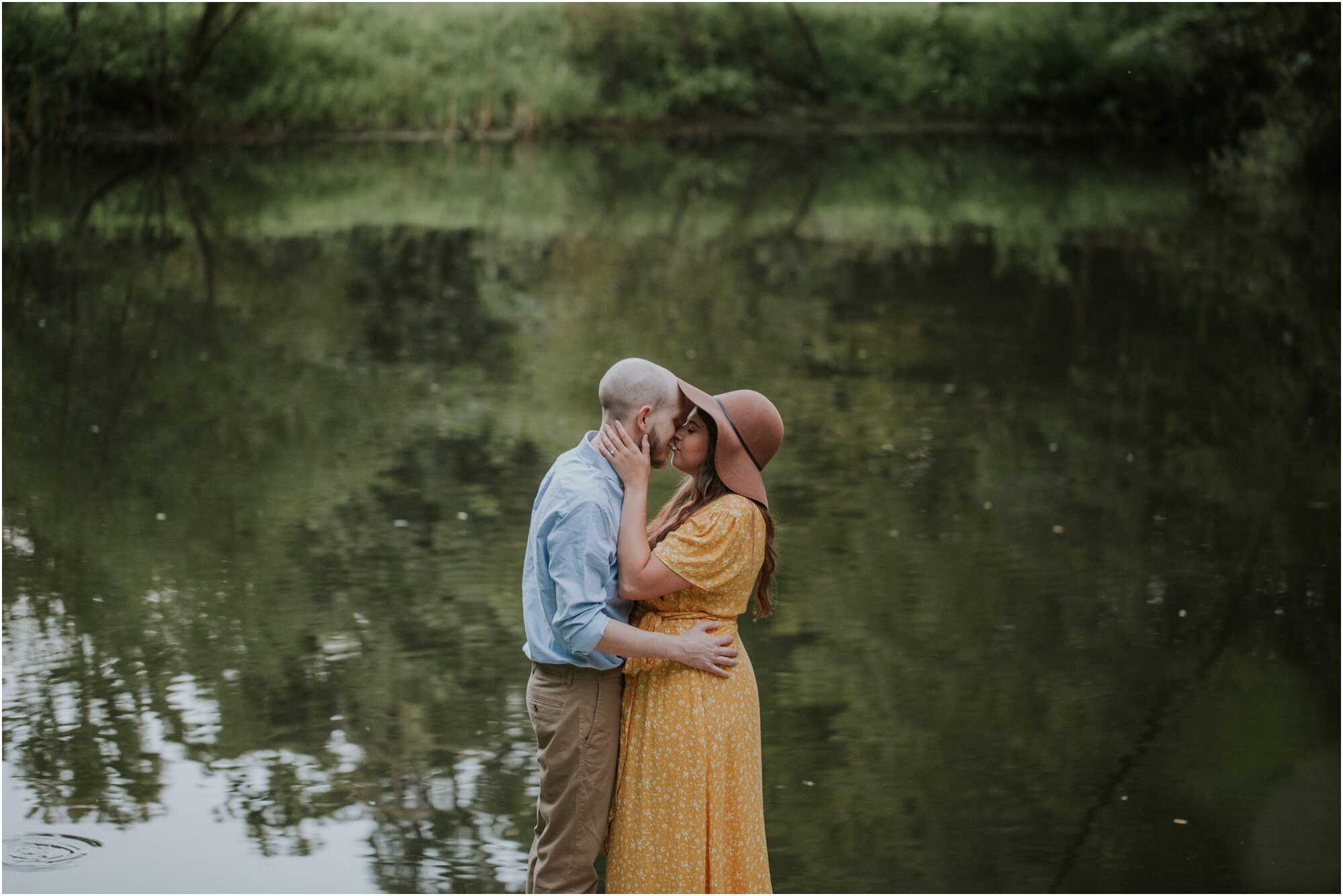 kingsport-tennessee-backyard-pond-bays-mountain-summer-engagement-session_0035.jpg