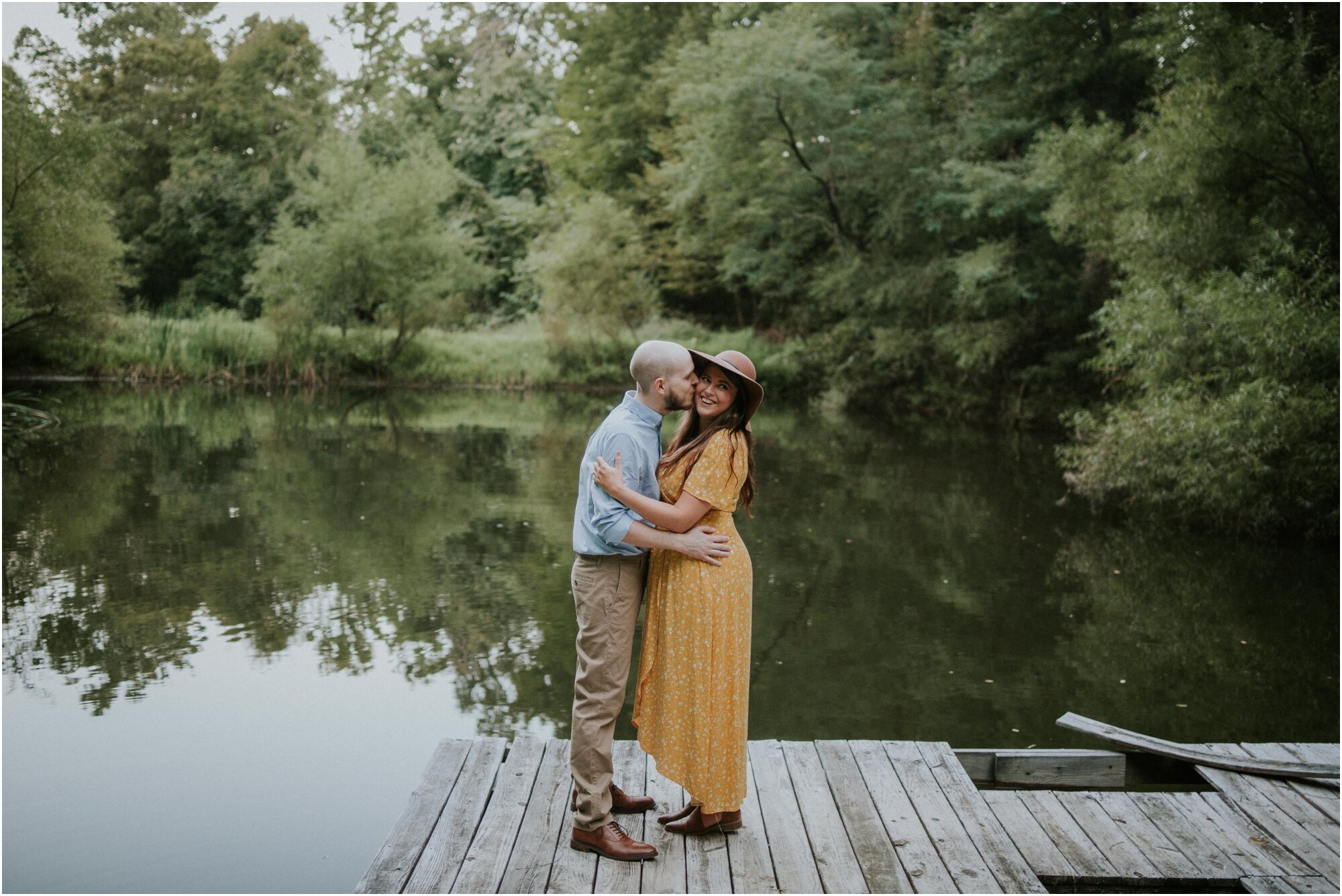 kingsport-tennessee-backyard-pond-bays-mountain-summer-engagement-session_0038.jpg
