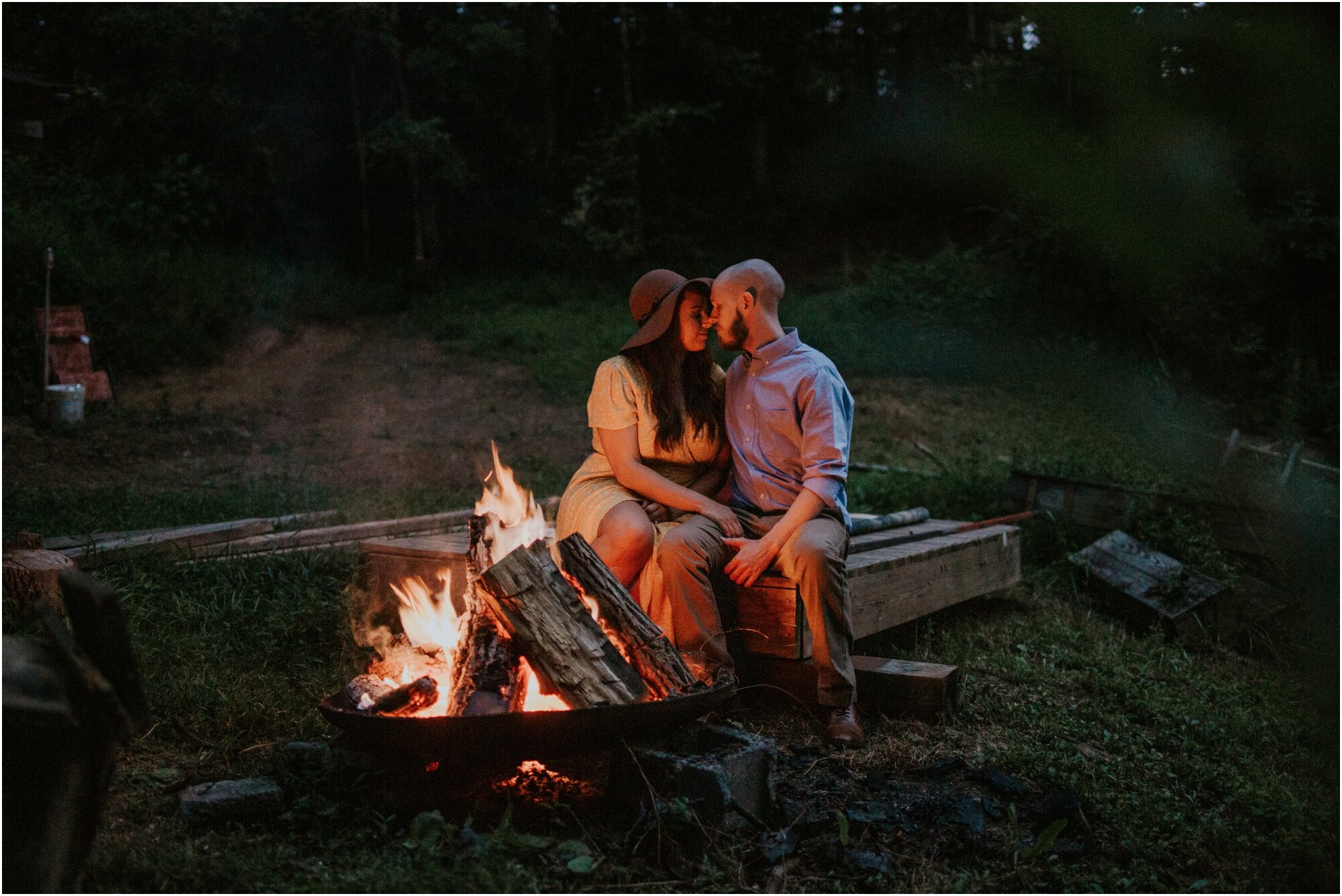 kingsport-tennessee-backyard-pond-bays-mountain-summer-engagement-session_0057.jpg