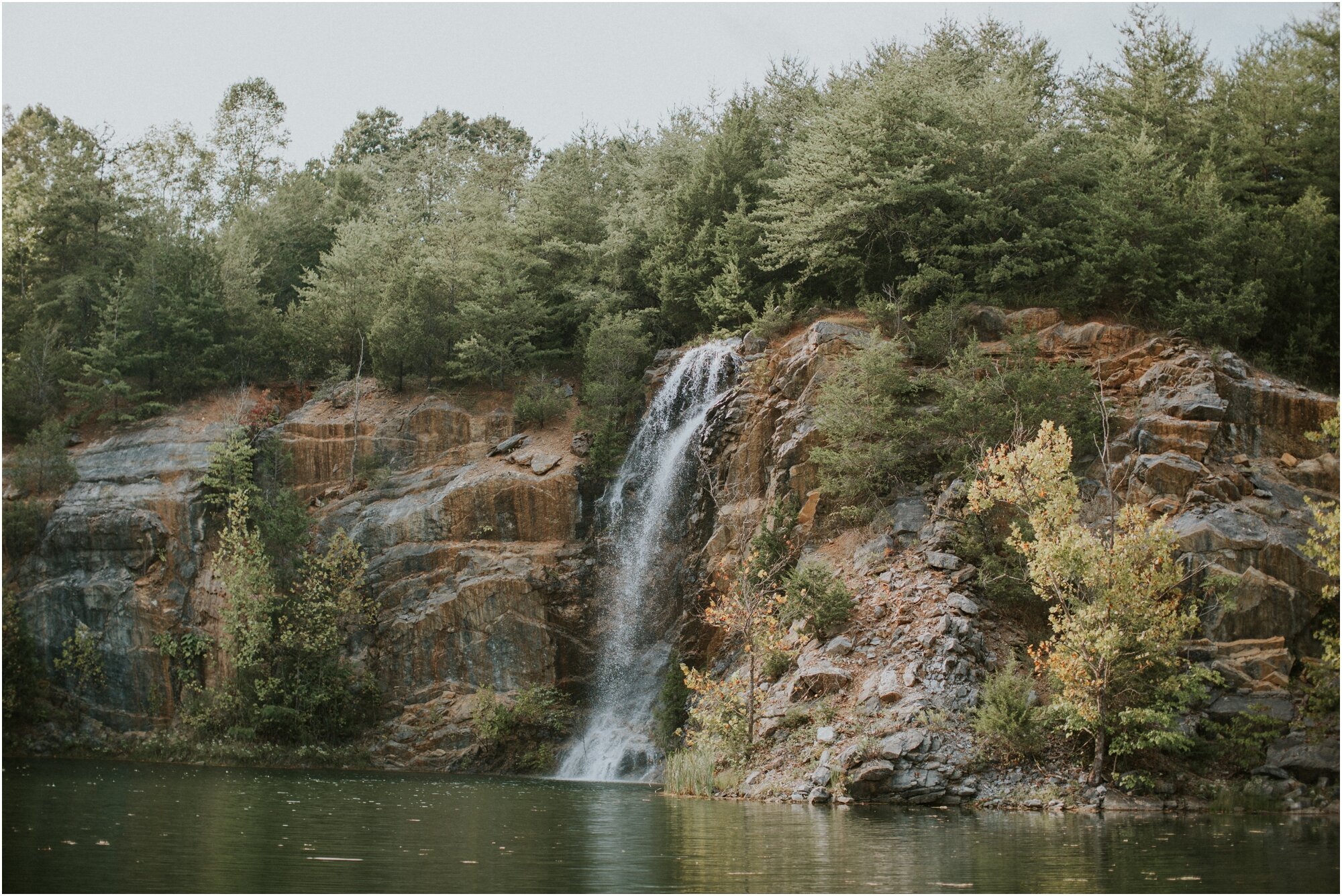 waterstone-venue-johnson-city-tennessee-pink-blue-wildflower-wedding-katy-sergent-photography_0107.jpg