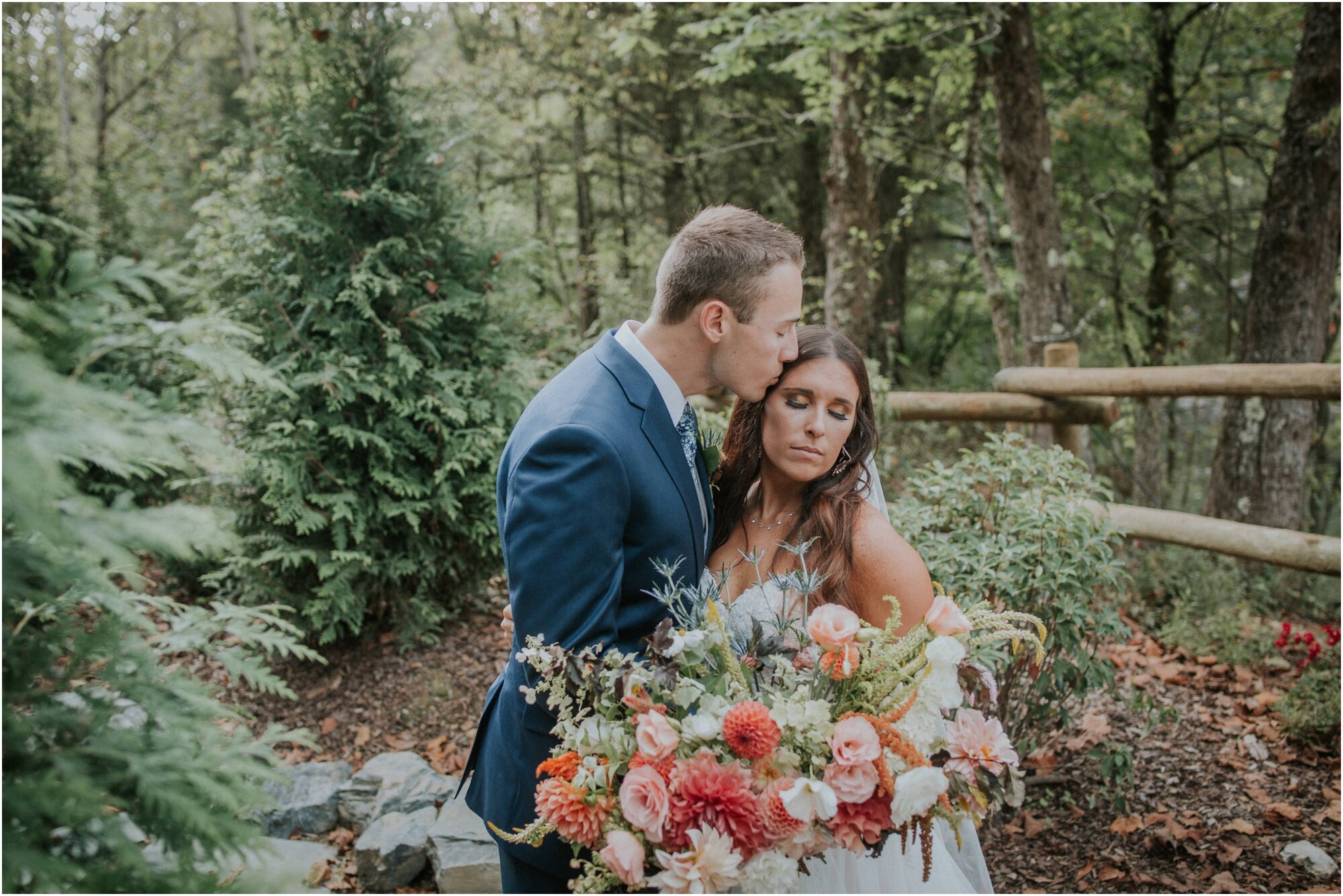 waterstone-venue-johnson-city-tennessee-pink-blue-wildflower-wedding-katy-sergent-photography_0159.jpg