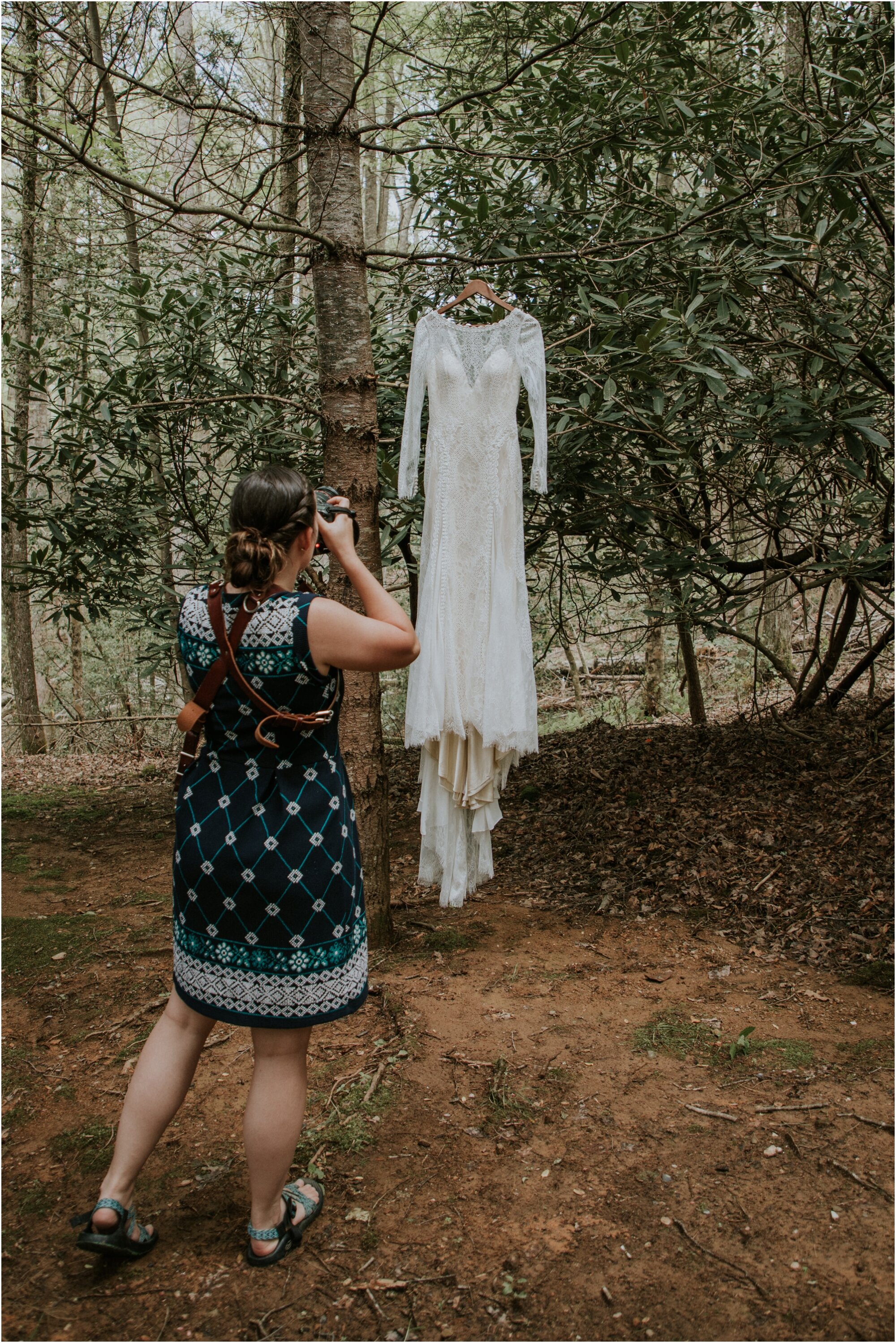   Kicked off my wedding season in April and May! I LOVED Kayla’s Wilderly Bride dress!   Photo:    Jeff Payne   