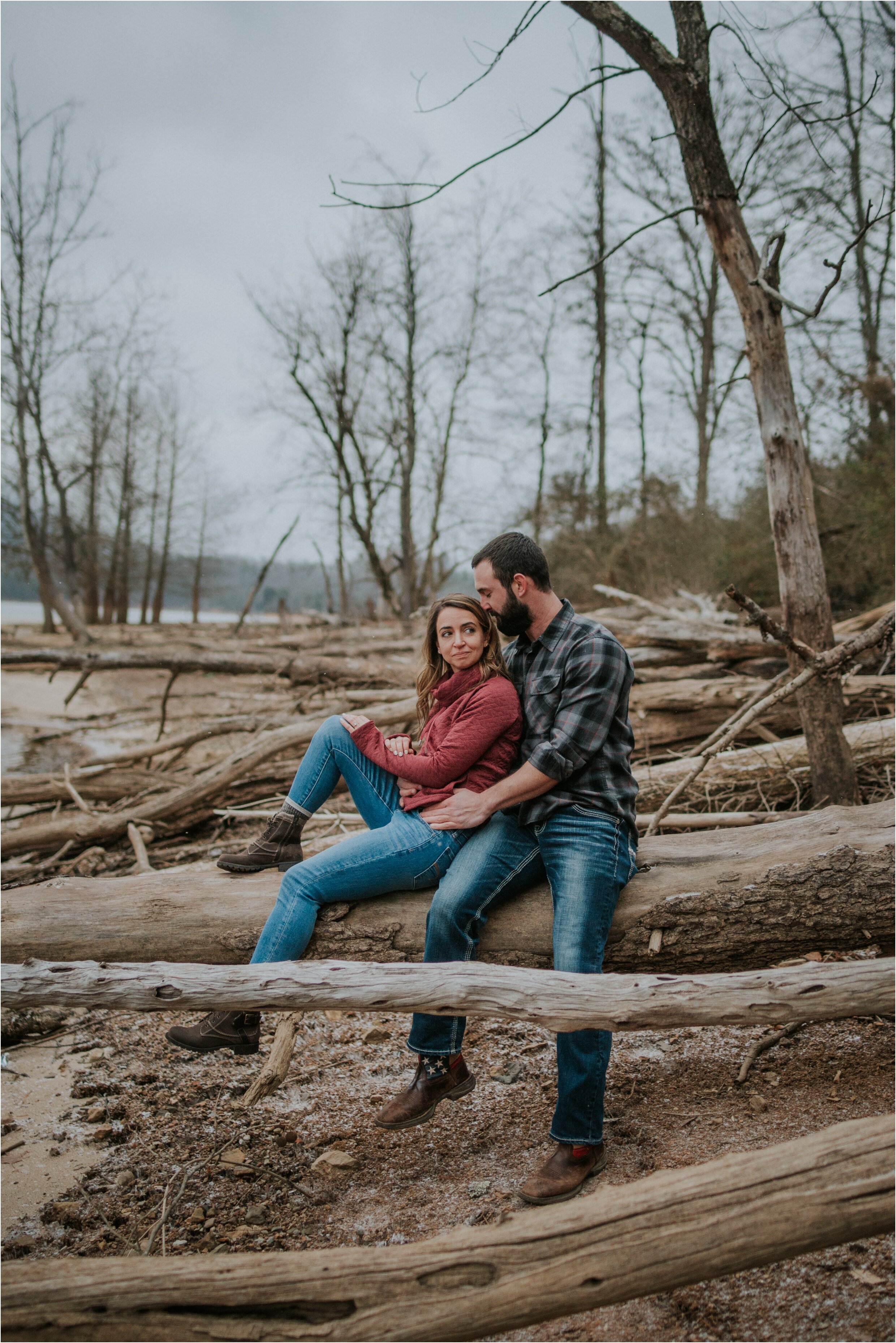 winter-lake-engagement-session-johnson-city-northeast-tennessee-wedding-elopement-photographer_0026.jpg