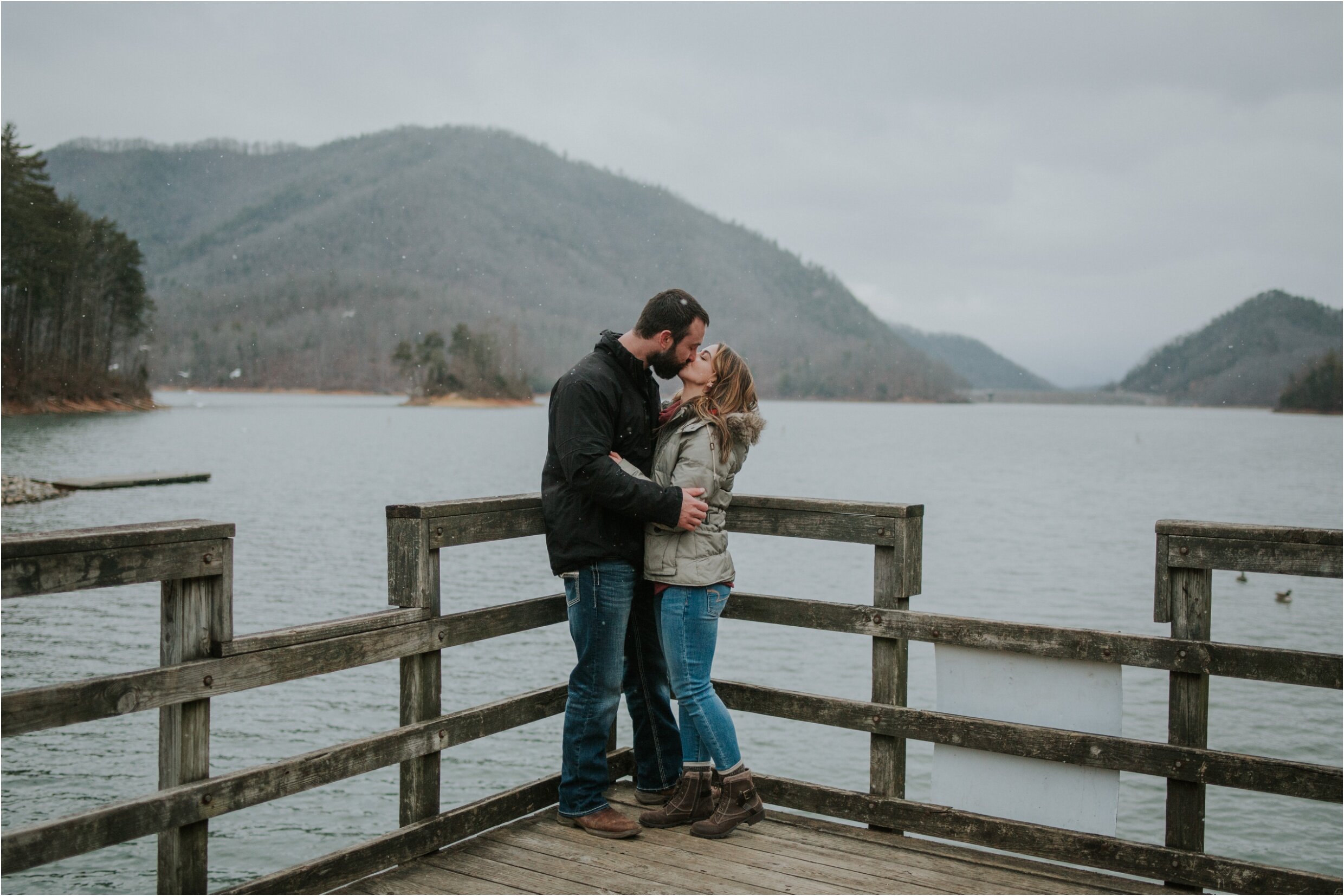 winter-lake-engagement-session-johnson-city-northeast-tennessee-wedding-elopement-photographer_0040.jpg