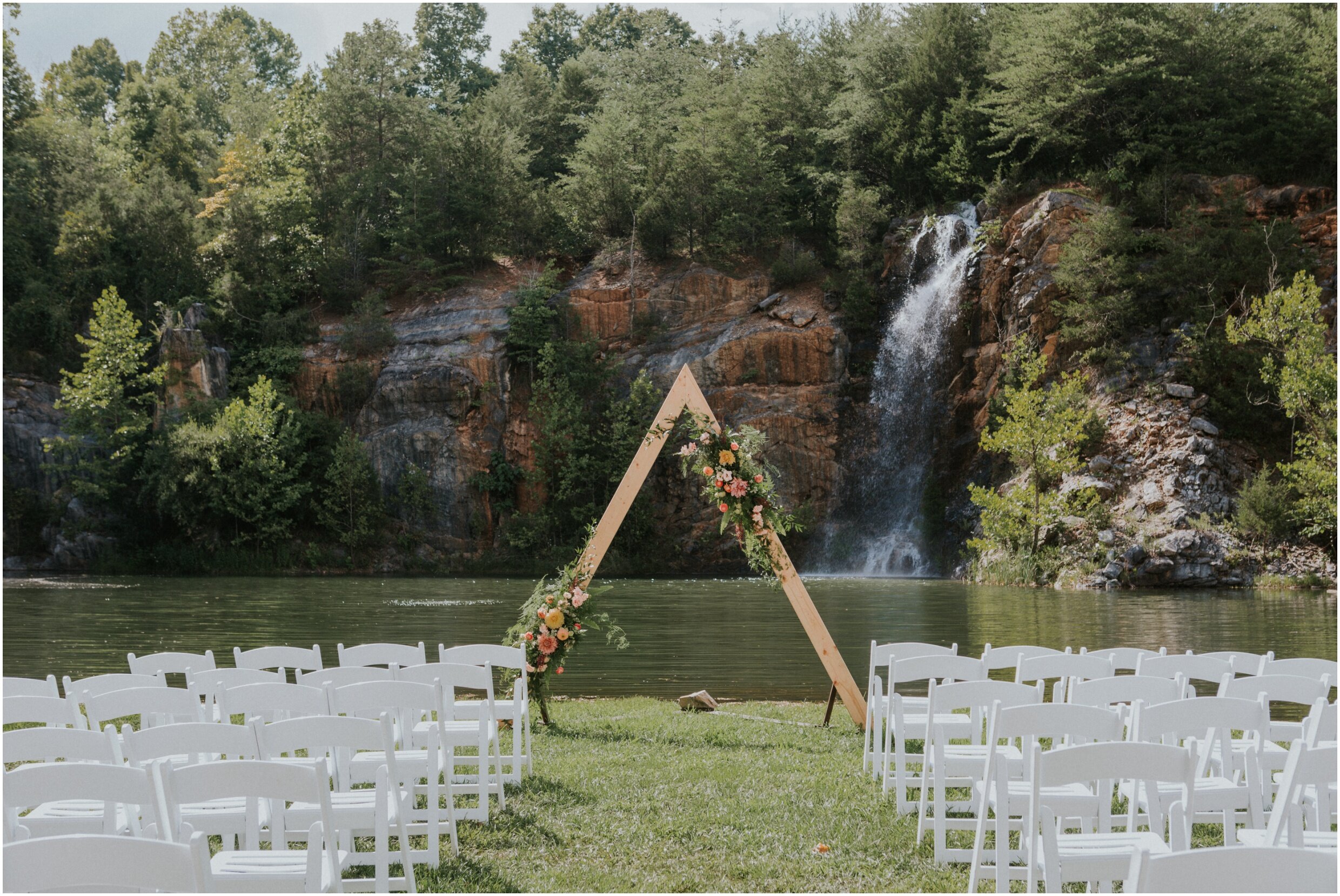 waterstone-venue-boho-summer-johnson-city-tennessee-northeast-tn-tricities-wedding-venue-rustic-waterfall-katy-sergent-photography_0069.jpg