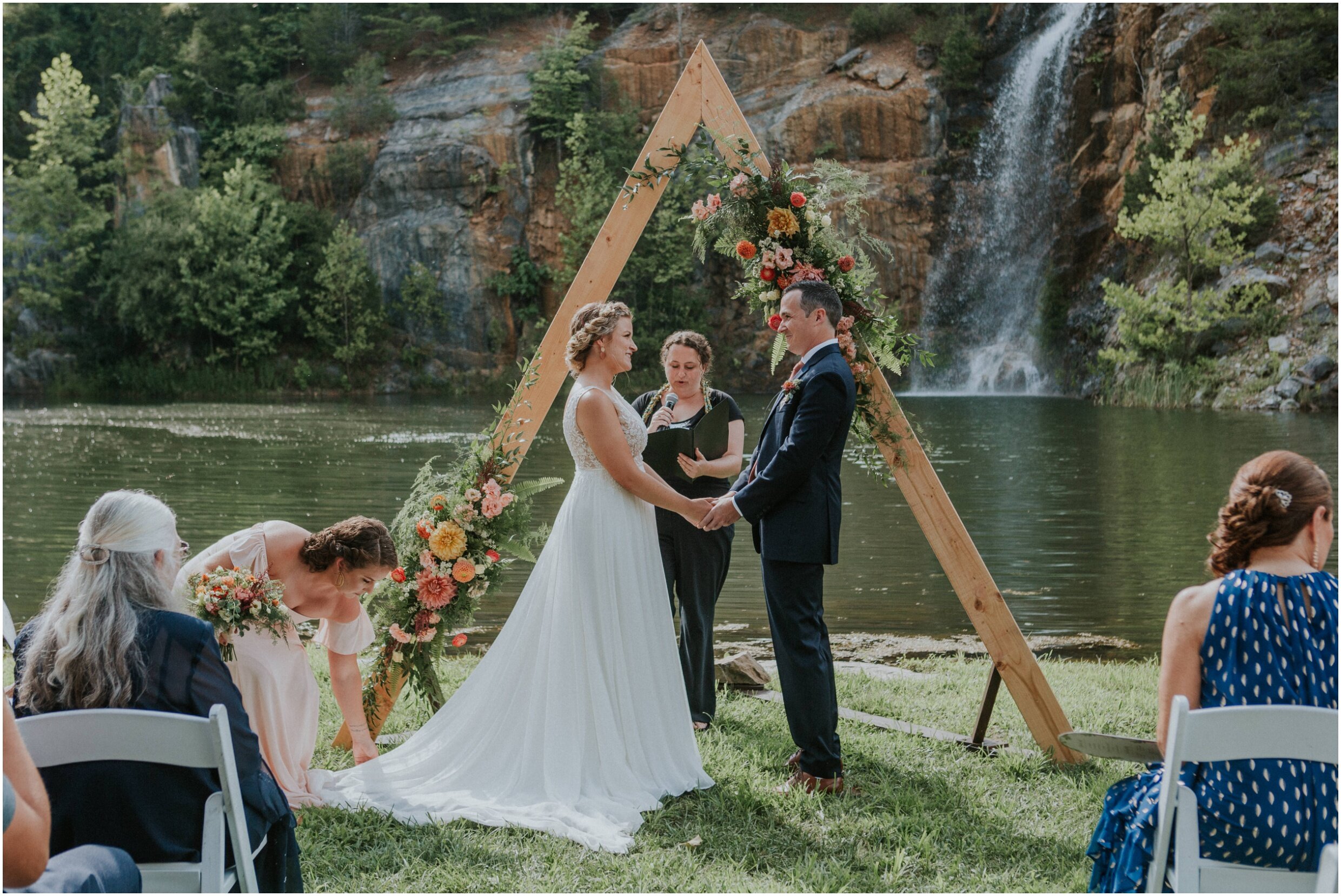 waterstone-venue-boho-summer-johnson-city-tennessee-northeast-tn-tricities-wedding-venue-rustic-waterfall-katy-sergent-photography_0080.jpg