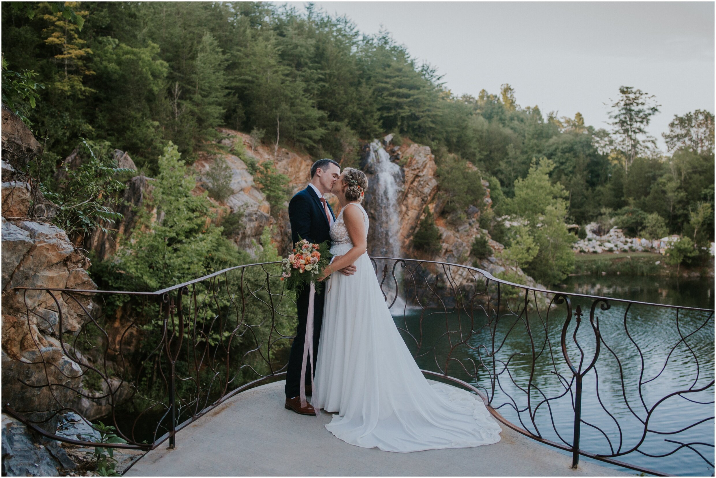 waterstone-venue-boho-summer-johnson-city-tennessee-northeast-tn-tricities-wedding-venue-rustic-waterfall-katy-sergent-photography_0134.jpg