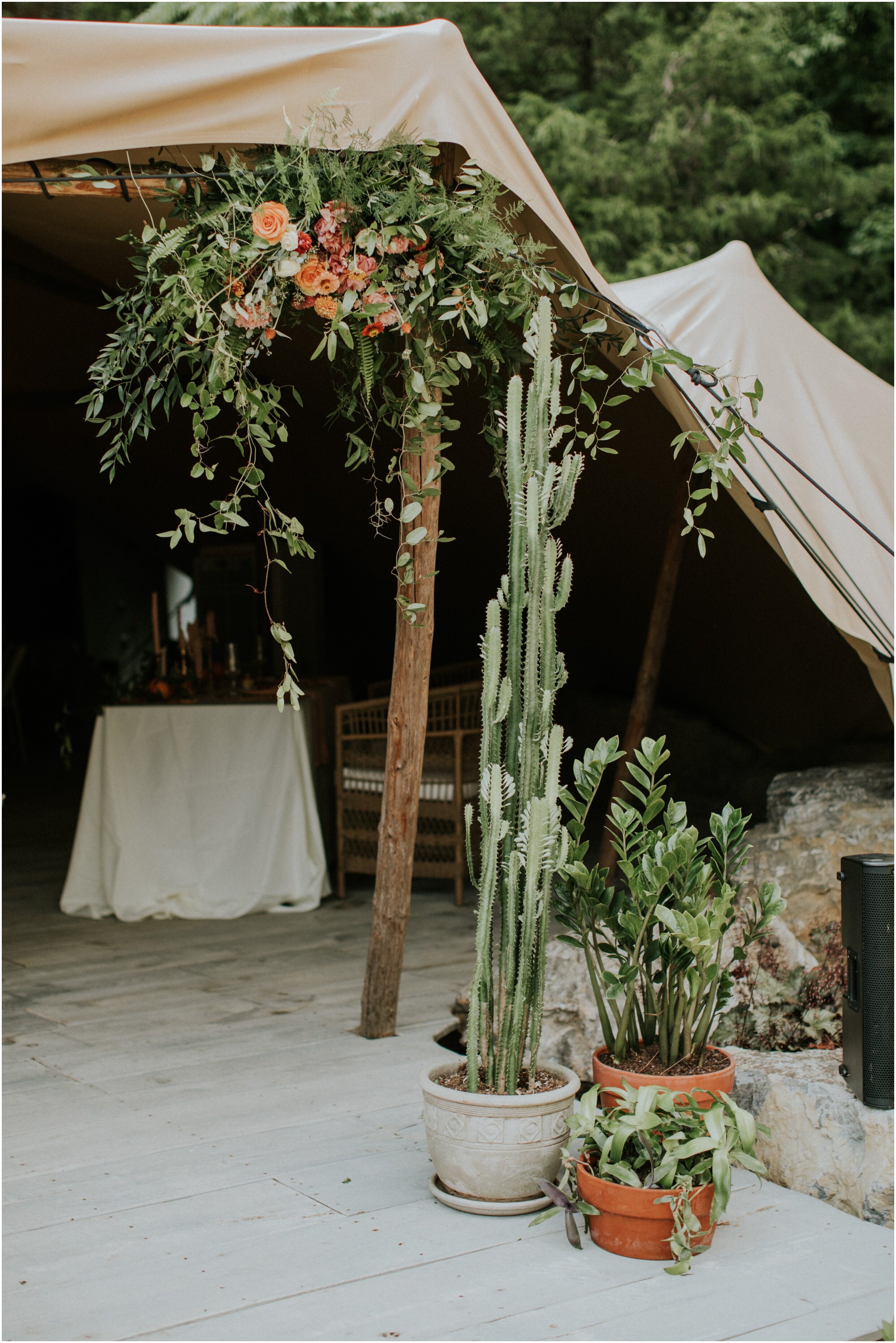 waterstone-venue-boho-summer-johnson-city-tennessee-northeast-tn-tricities-wedding-venue-rustic-waterfall-katy-sergent-photography_0171.jpg