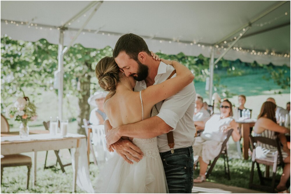 sugar-hollow-retreat-butler-tennessee-outdoor-wedding-venue-mountain-weekend-getaway-summer-rustic-wedding-katy-sergent_0163.jpg