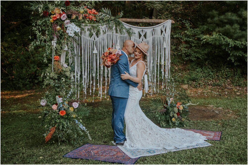 erwin-tennessee-airbnb-intimate-wedding-bohemian-colorful-macrame-pond-house-johnson-city-photography_0048.jpg