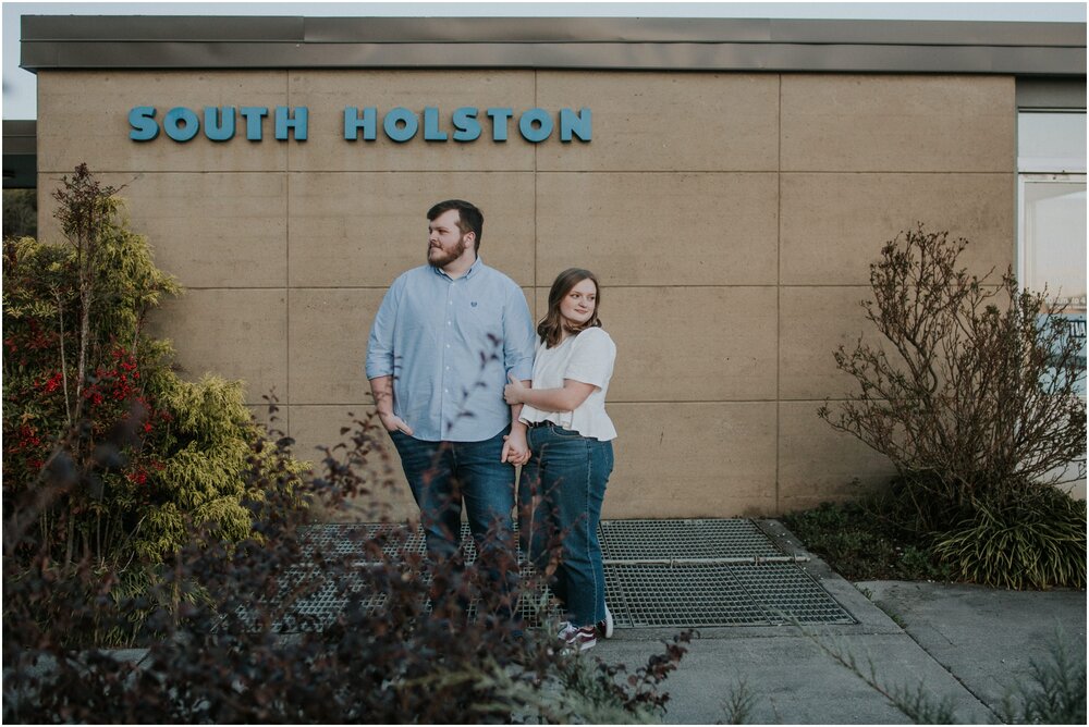 bristol-tennessee-virginia-south-holston-dam-engagement-session-wedding-photographer-east-tn-southwest-virginia-katy-sergent_0028.jpg