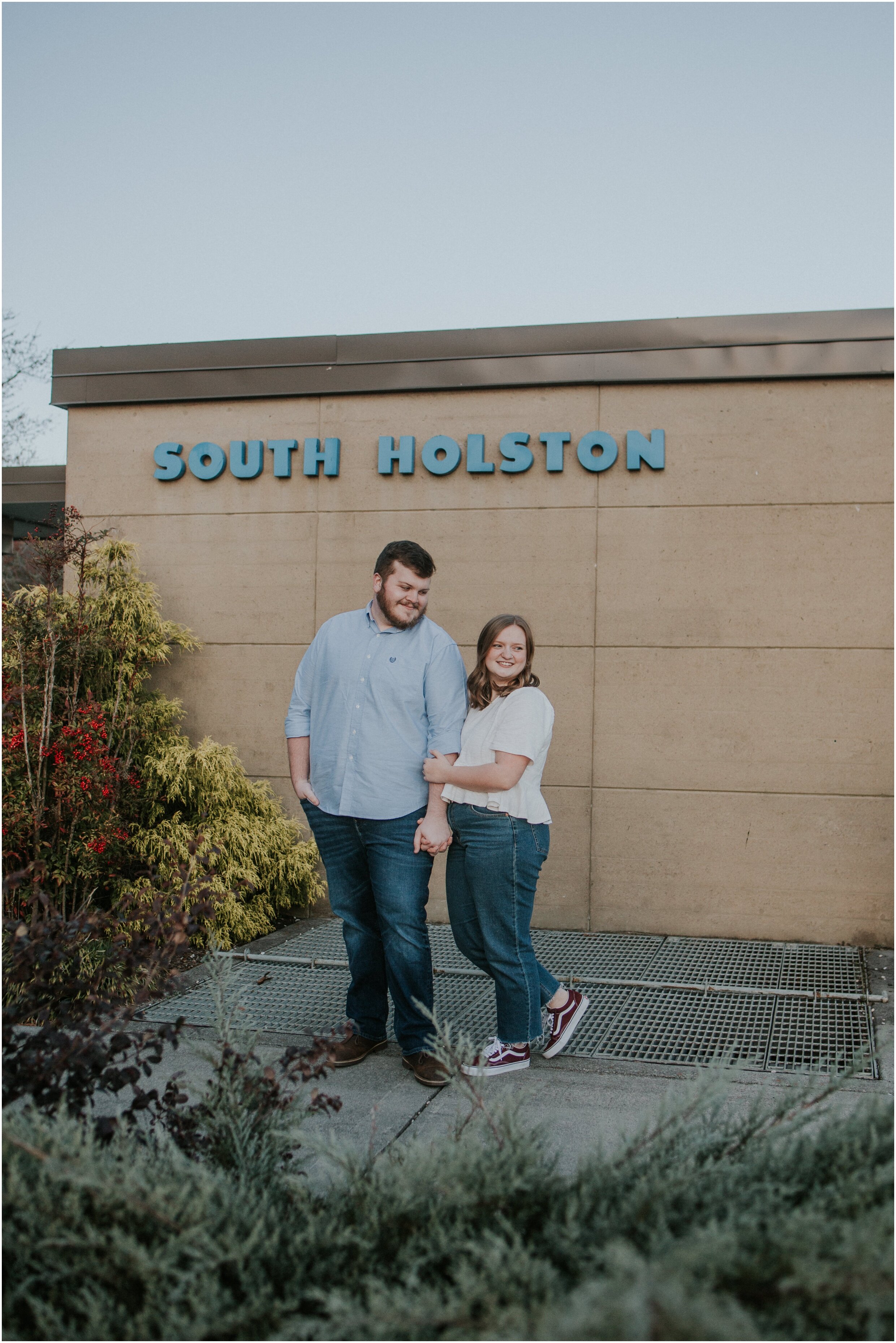 bristol-tennessee-virginia-south-holston-dam-engagement-session-wedding-photographer-east-tn-southwest-virginia-katy-sergent_0030.jpg