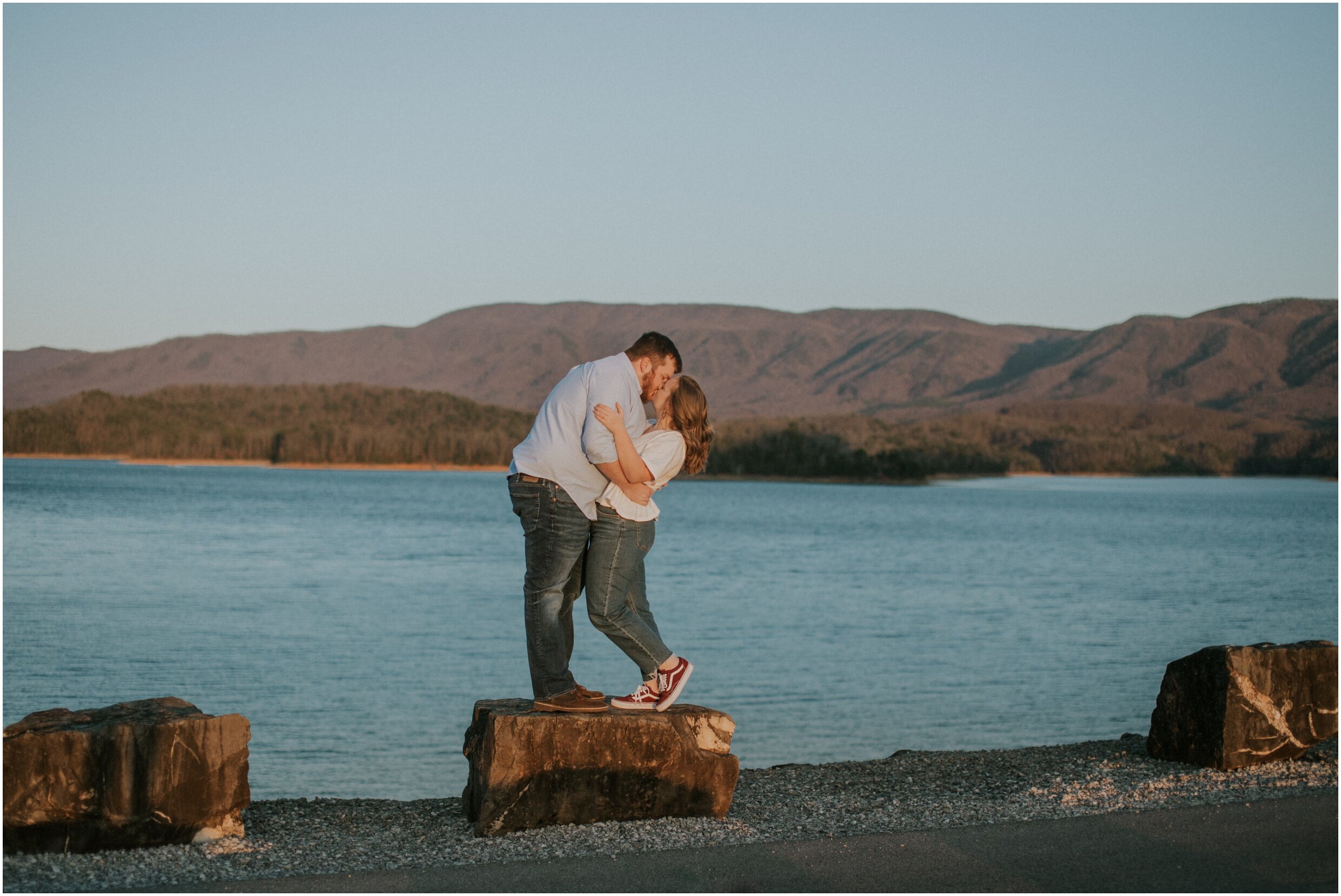 bristol-tennessee-virginia-south-holston-dam-engagement-session-wedding-photographer-east-tn-southwest-virginia-katy-sergent_0035.jpg