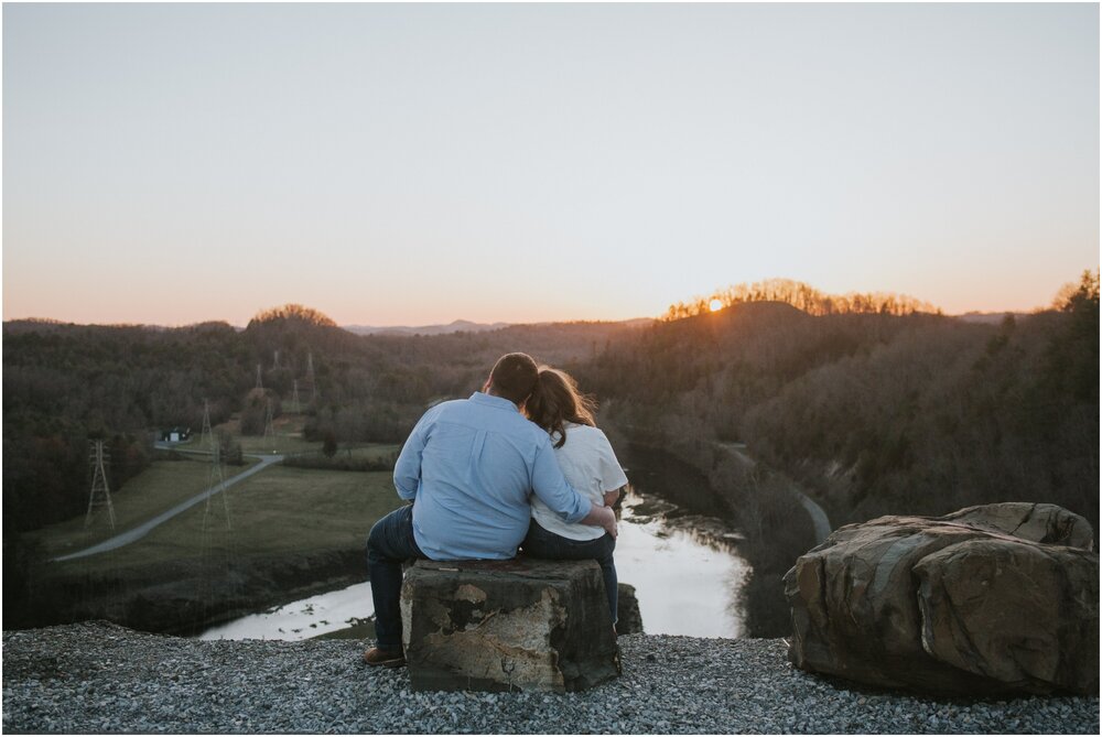 bristol-tennessee-virginia-south-holston-dam-engagement-session-wedding-photographer-east-tn-southwest-virginia-katy-sergent_0037.jpg