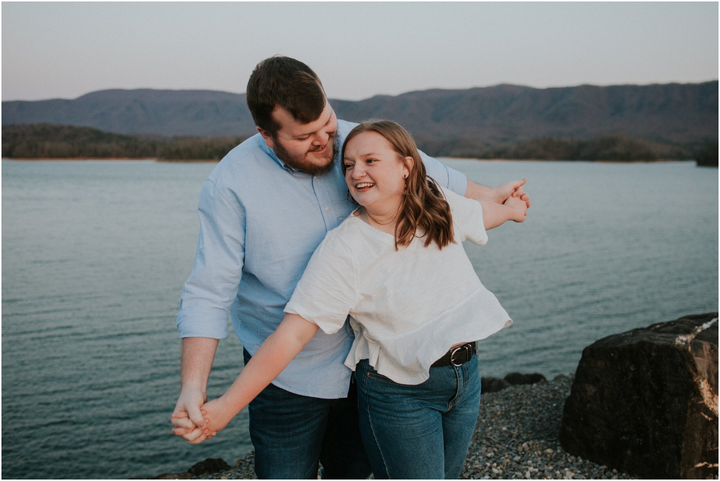 bristol-tennessee-virginia-south-holston-dam-engagement-session-wedding-photographer-east-tn-southwest-virginia-katy-sergent_0043.jpg