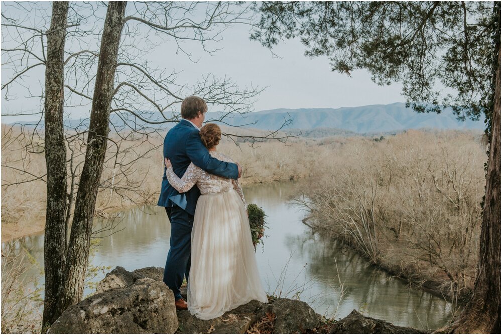 greeneville-tennessee-nolichuckey-bluffs-glass-wedding-chapel-micro-intimate-wedding-elopement-northeast-tn-johnson-city-katy-sergent-photography_0046.jpg