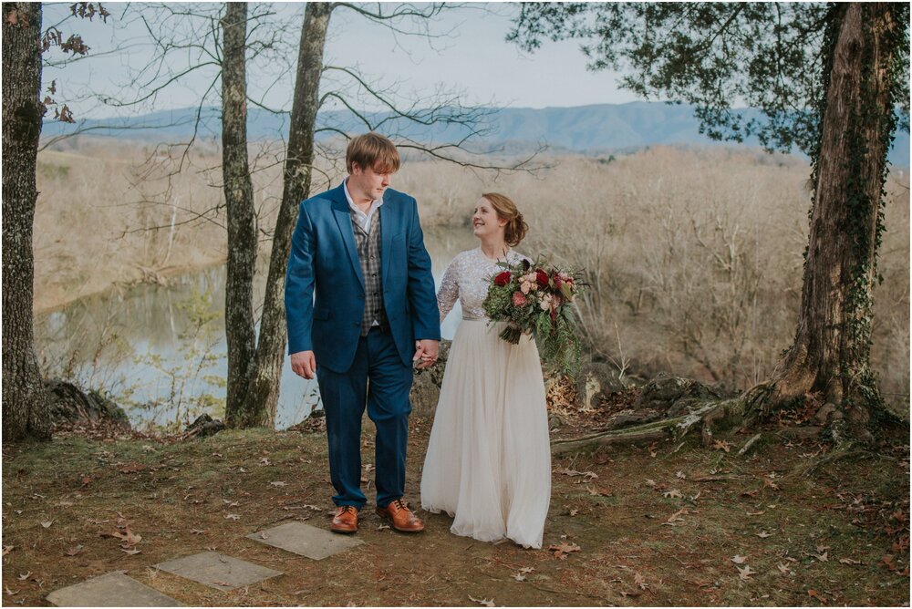 greeneville-tennessee-nolichuckey-bluffs-glass-wedding-chapel-micro-intimate-wedding-elopement-northeast-tn-johnson-city-katy-sergent-photography_0092.jpg