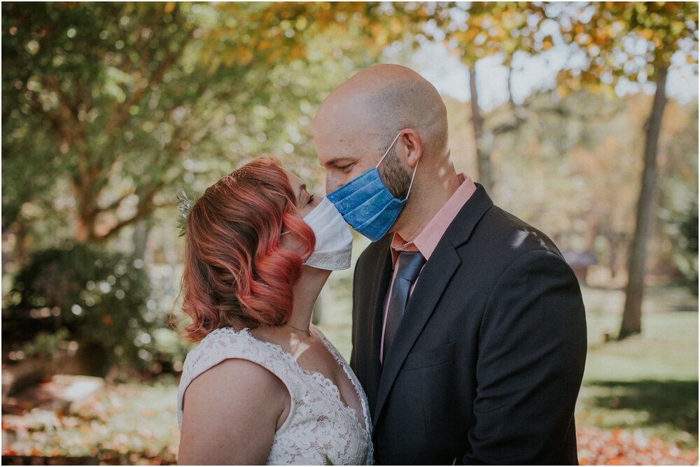 maryland-backyard-fall-intimate-fall-micro-wedding-katy-sergent-photography-virginia-tennessee-north-carolina-photographer_0057.jpg