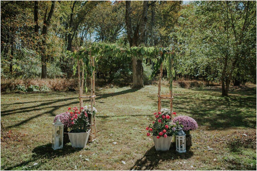 maryland-backyard-fall-intimate-fall-micro-wedding-katy-sergent-photography-virginia-tennessee-north-carolina-photographer_0083.jpg