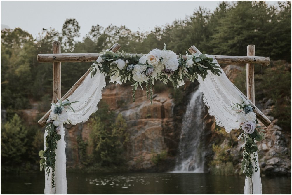 waterstone-venue-johnson-city-tennessee-east-tn-wedding-bristol-kingsport-boho-unique-waterfall-elegant-green-lavender-katy-sergent_0061.jpg