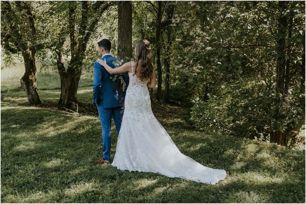 the-side-porch-wedding-venue-johnson-city-gray-tn-tennessee-fall-boho-wedding-katy-sergent-photography_0038.jpg