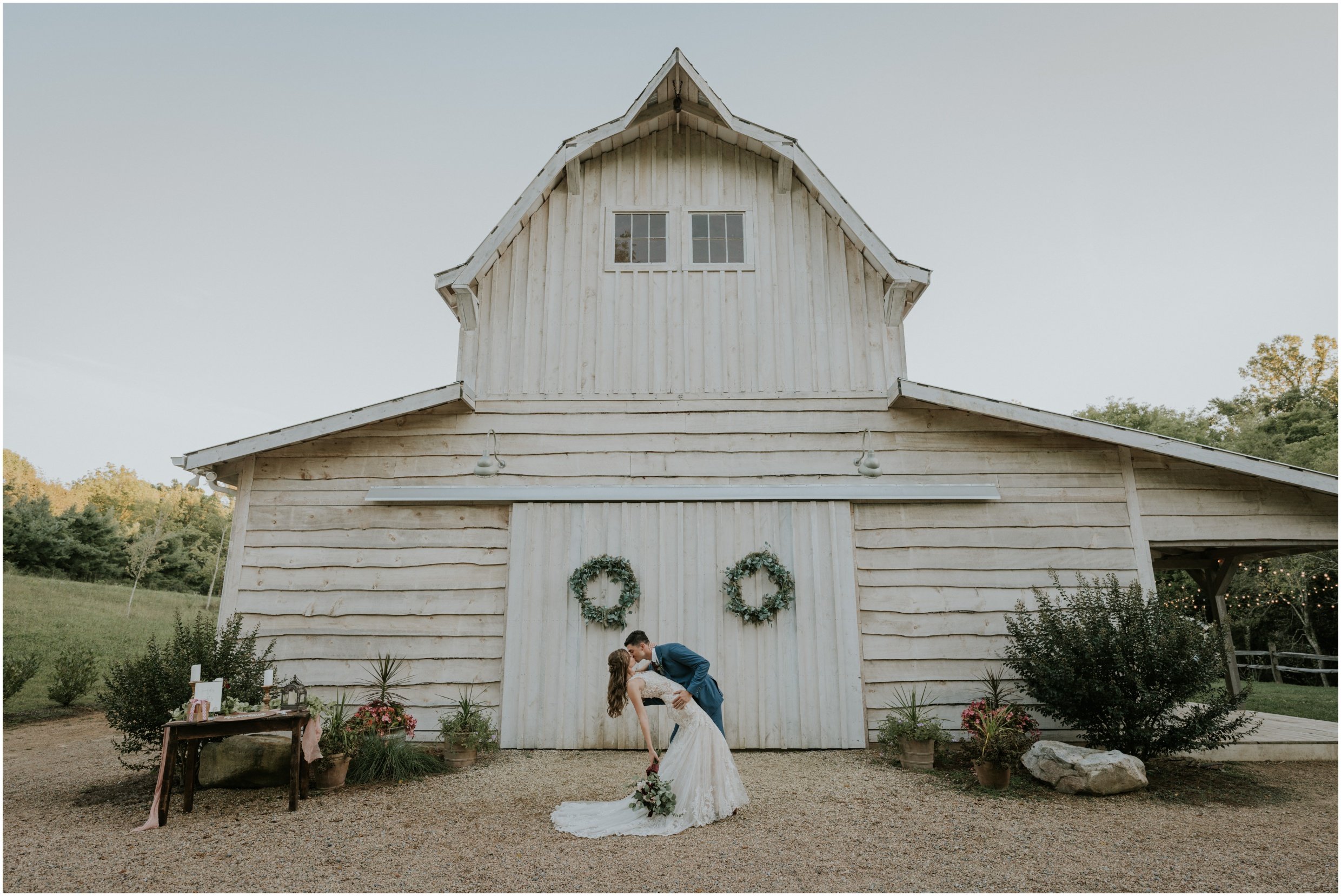 the-side-porch-wedding-venue-johnson-city-gray-tn-tennessee-fall-boho-wedding-katy-sergent-photography_0098.jpg